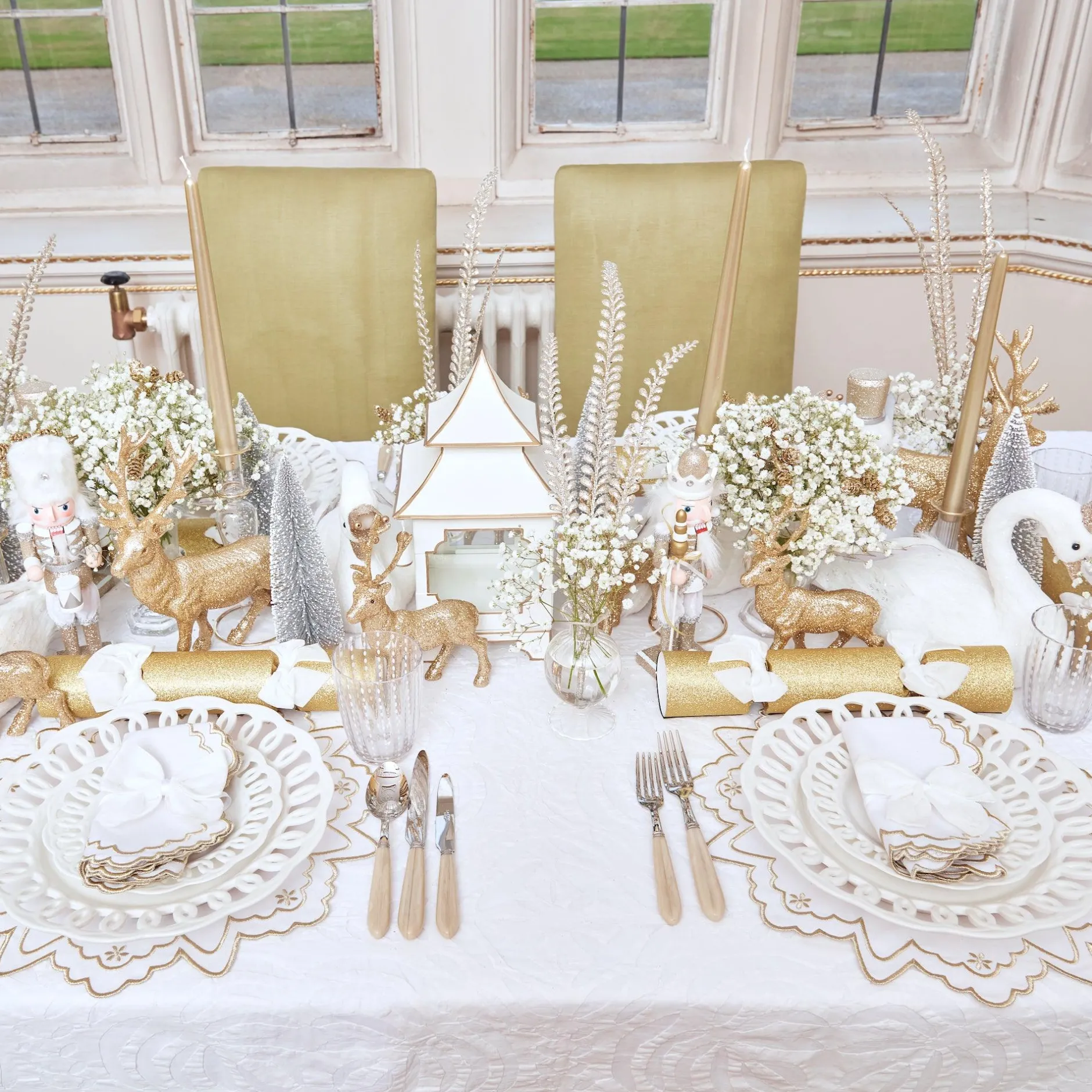 Sale Mrs. Alice Applique White Tablecloth
