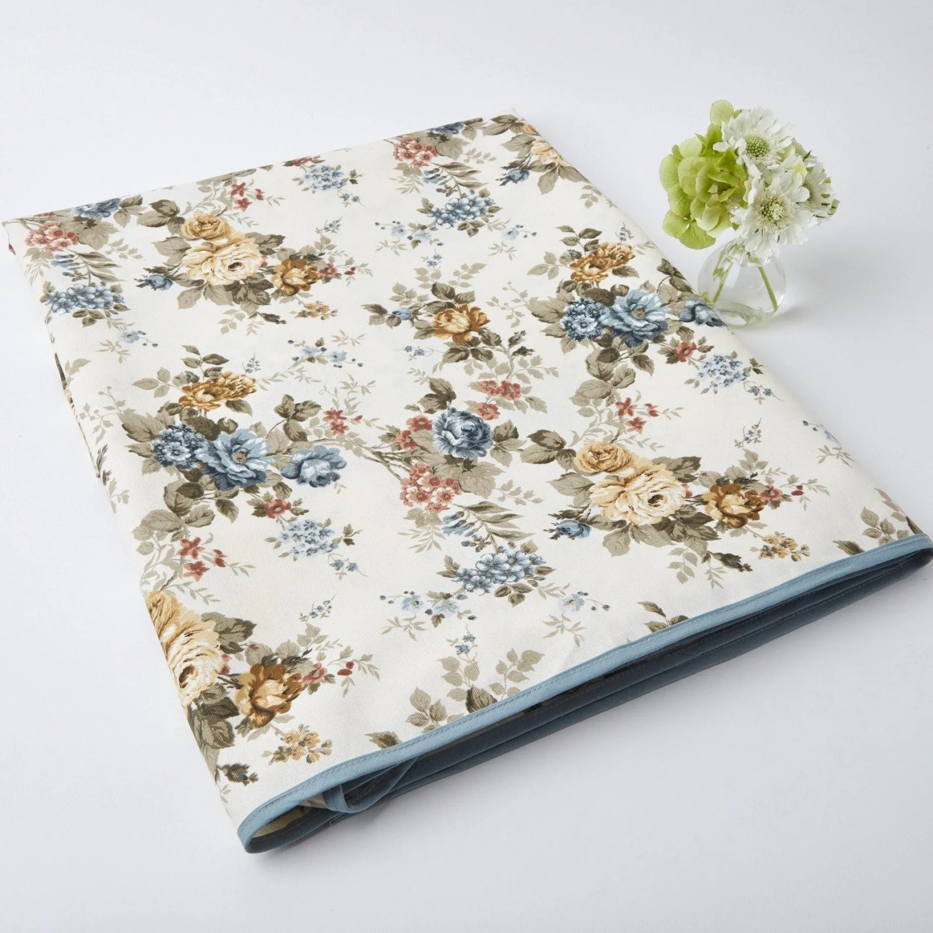 Best Mrs. Alice Audrey Tablecloth