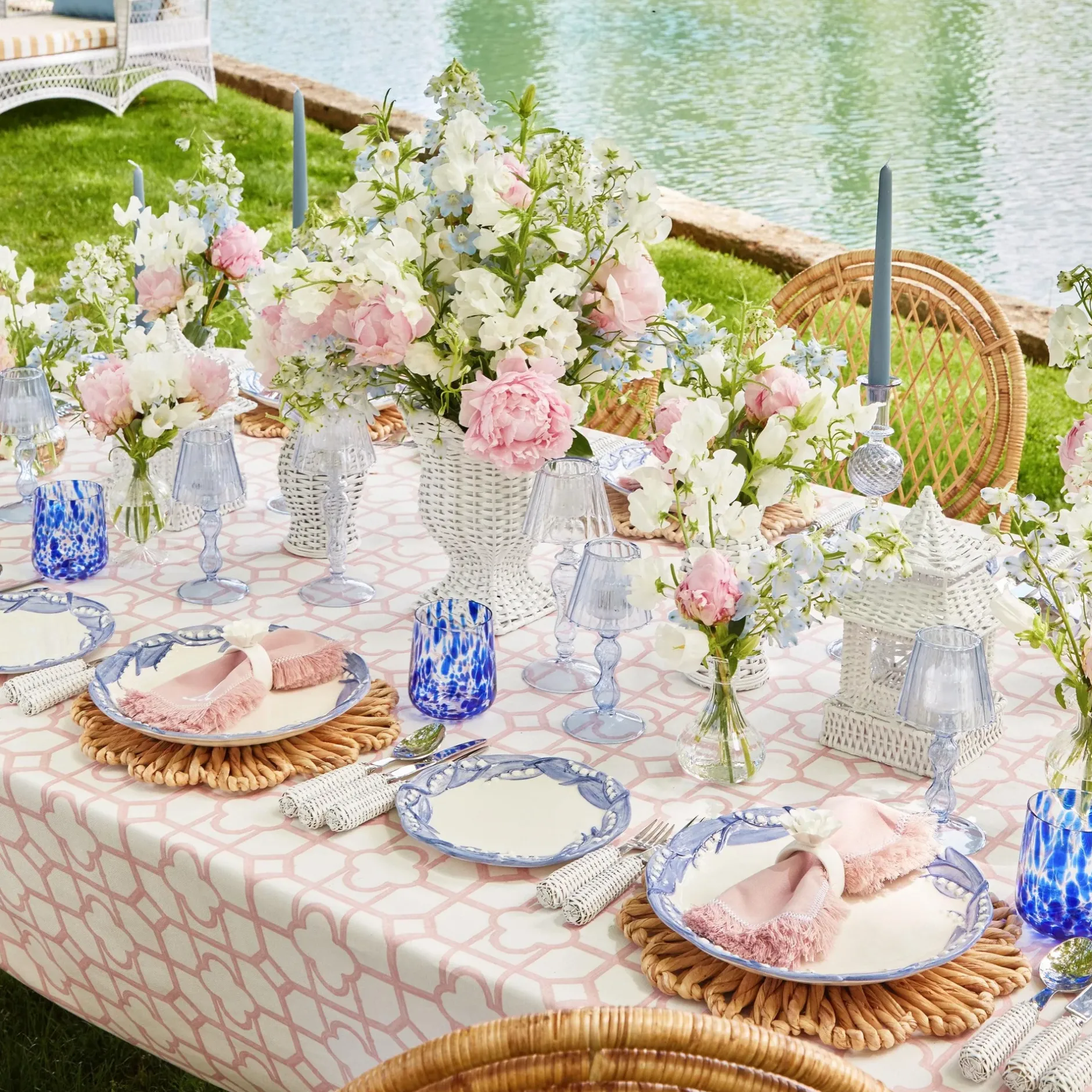 Online Mrs. Alice Blue Lily Of The Valley Dinner Plate