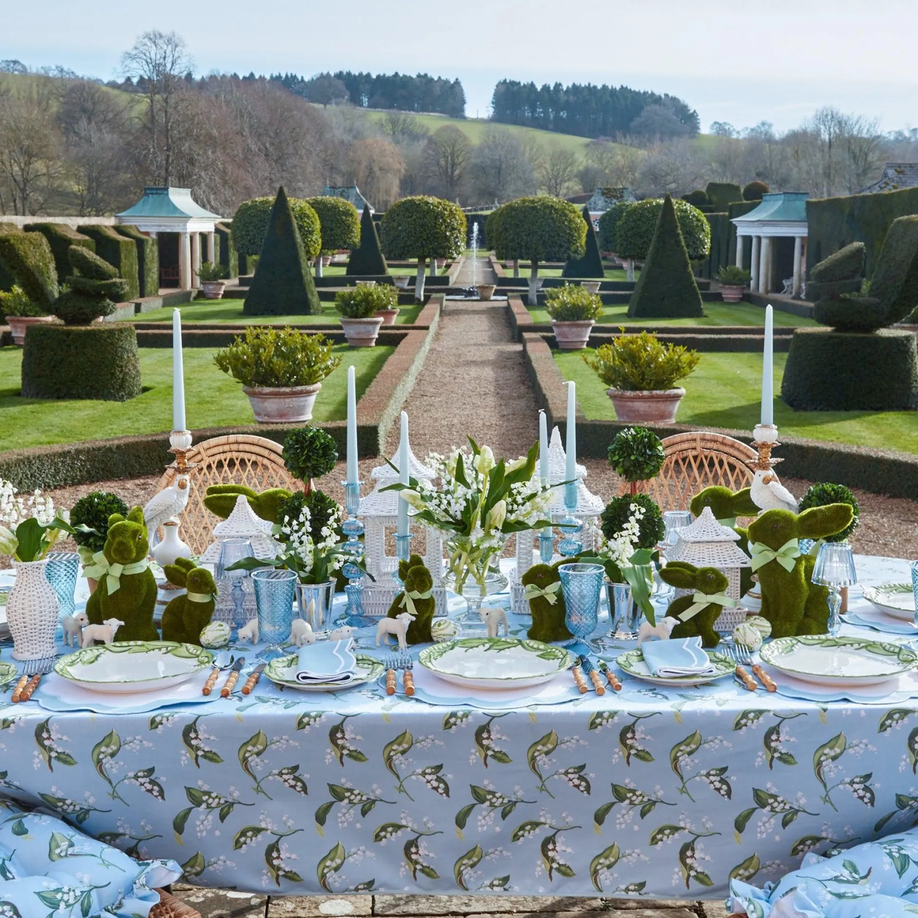 Hot Mrs. Alice Blue Lily Of The Valley Tablecloth