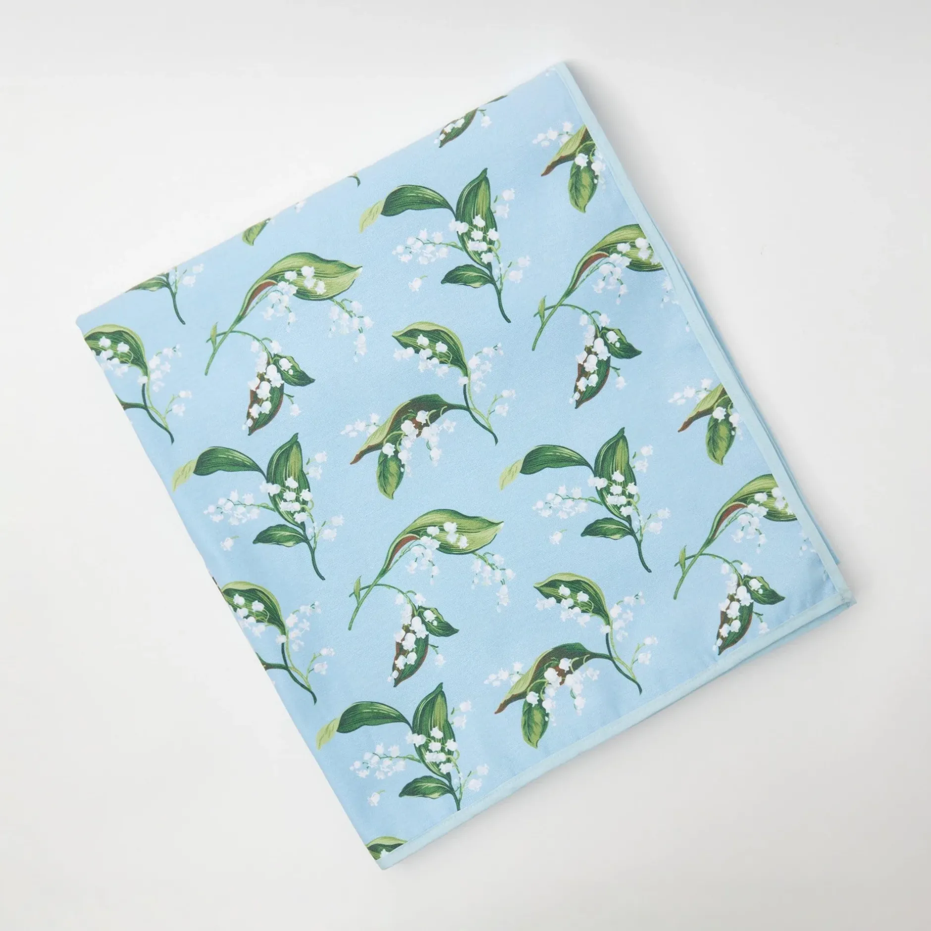Hot Mrs. Alice Blue Lily Of The Valley Tablecloth