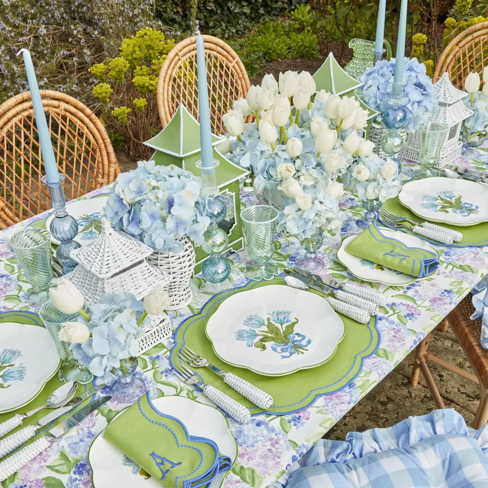 Discount Mrs. Alice Blue Tulip Dinner Plates (Set Of 4)
