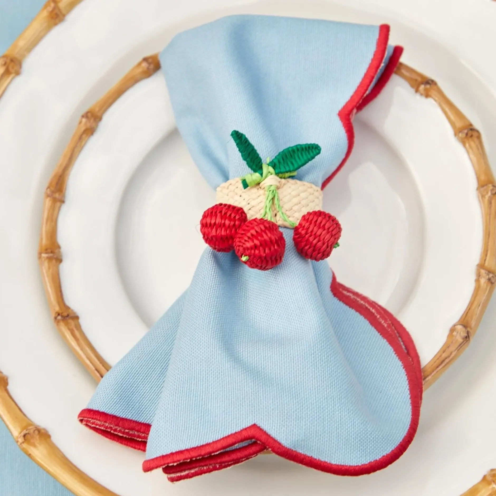 Online Mrs. Alice Blue With Red Scallop Placemats & Napkins (Set Of 4)