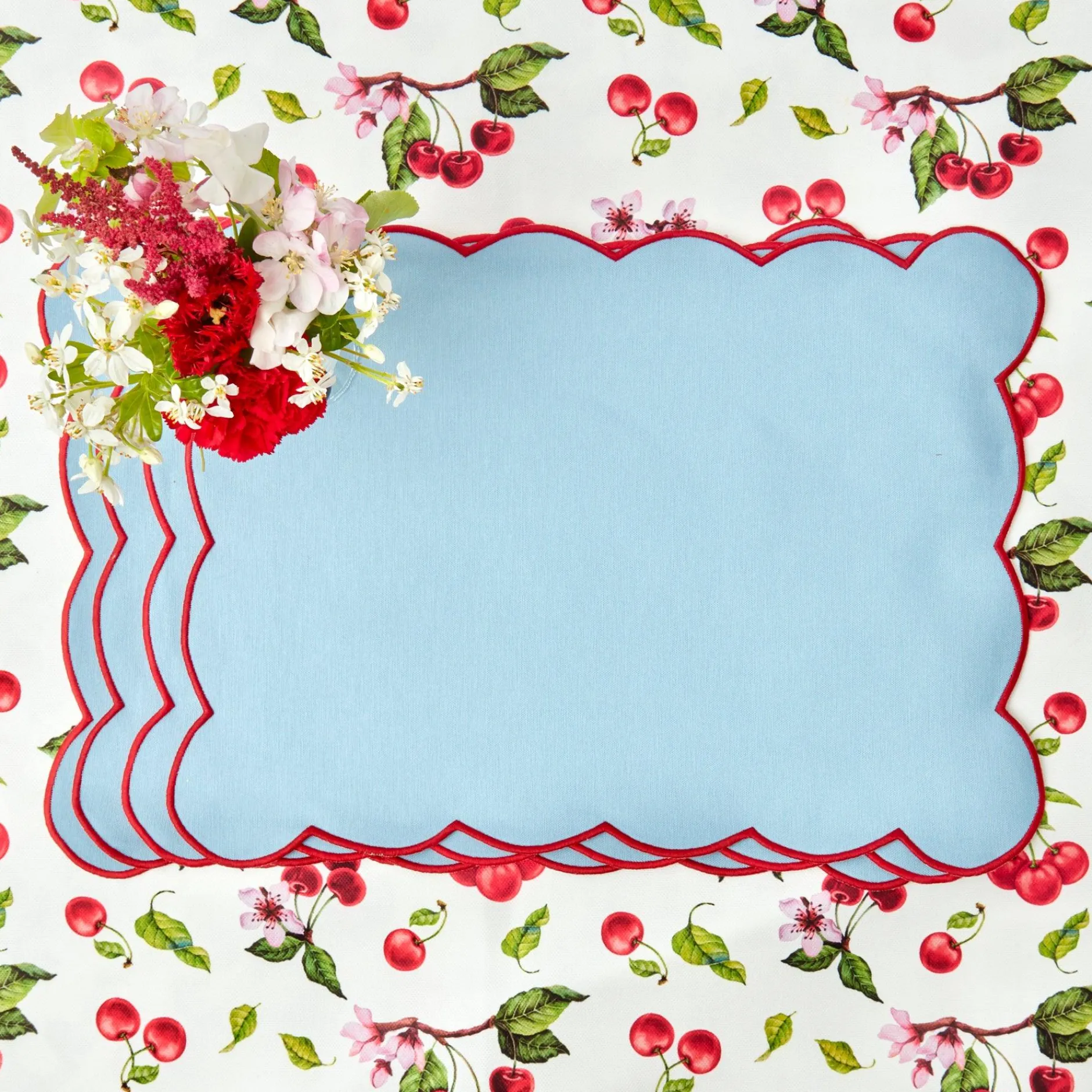 Online Mrs. Alice Blue With Red Scallop Placemat (Set Of 4)