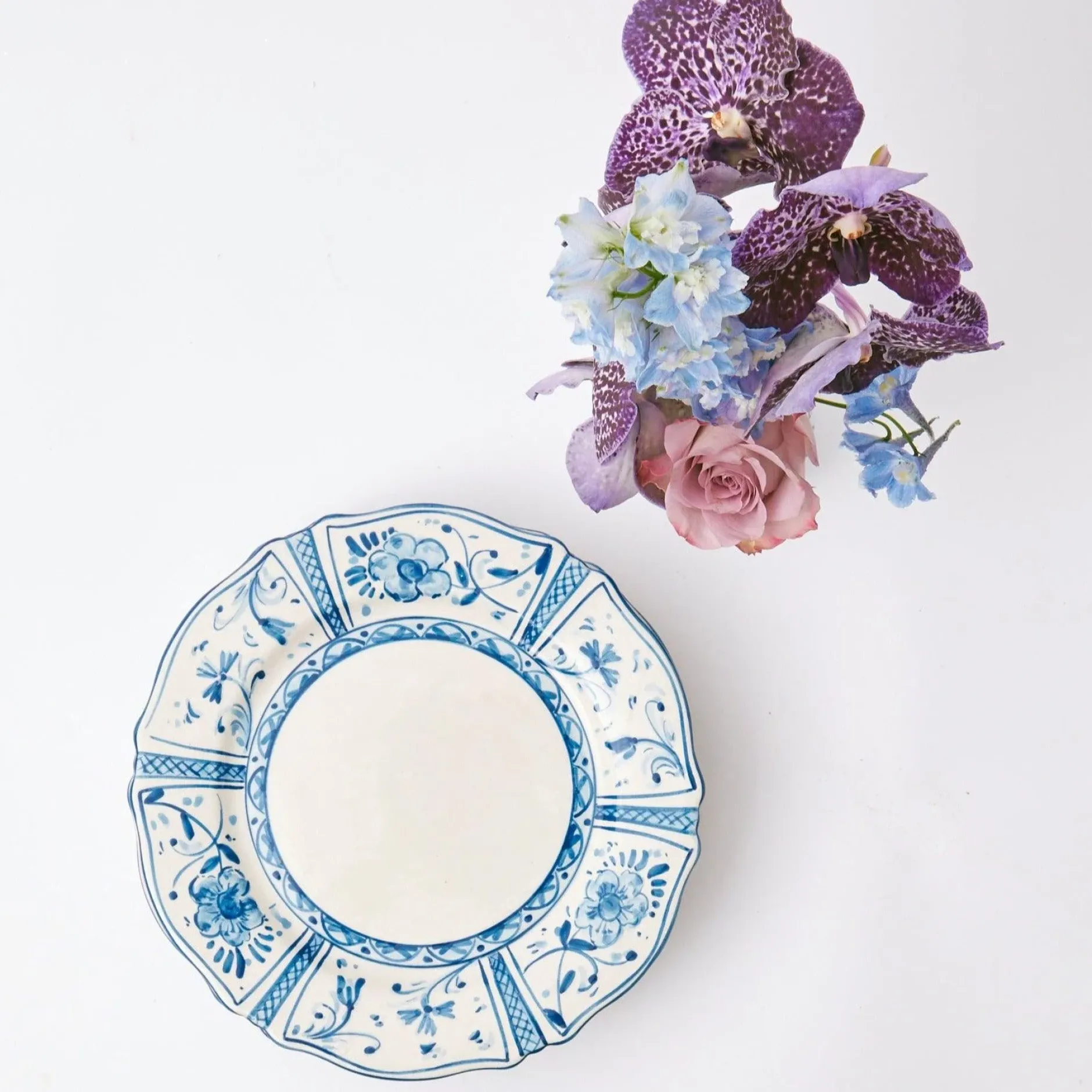 New Mrs. Alice Cadiz Hand Painted Dinner Plate