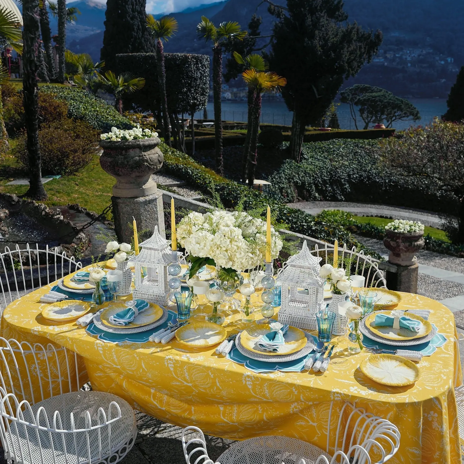 New Mrs. Alice Camille Azure Candle Set (Yellow)