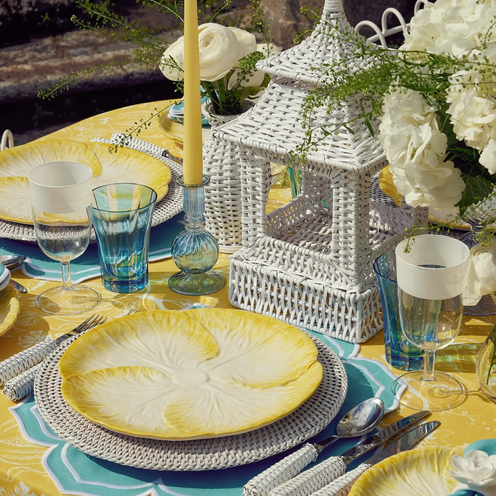 New Mrs. Alice Camille Azure Candle Set (Yellow)