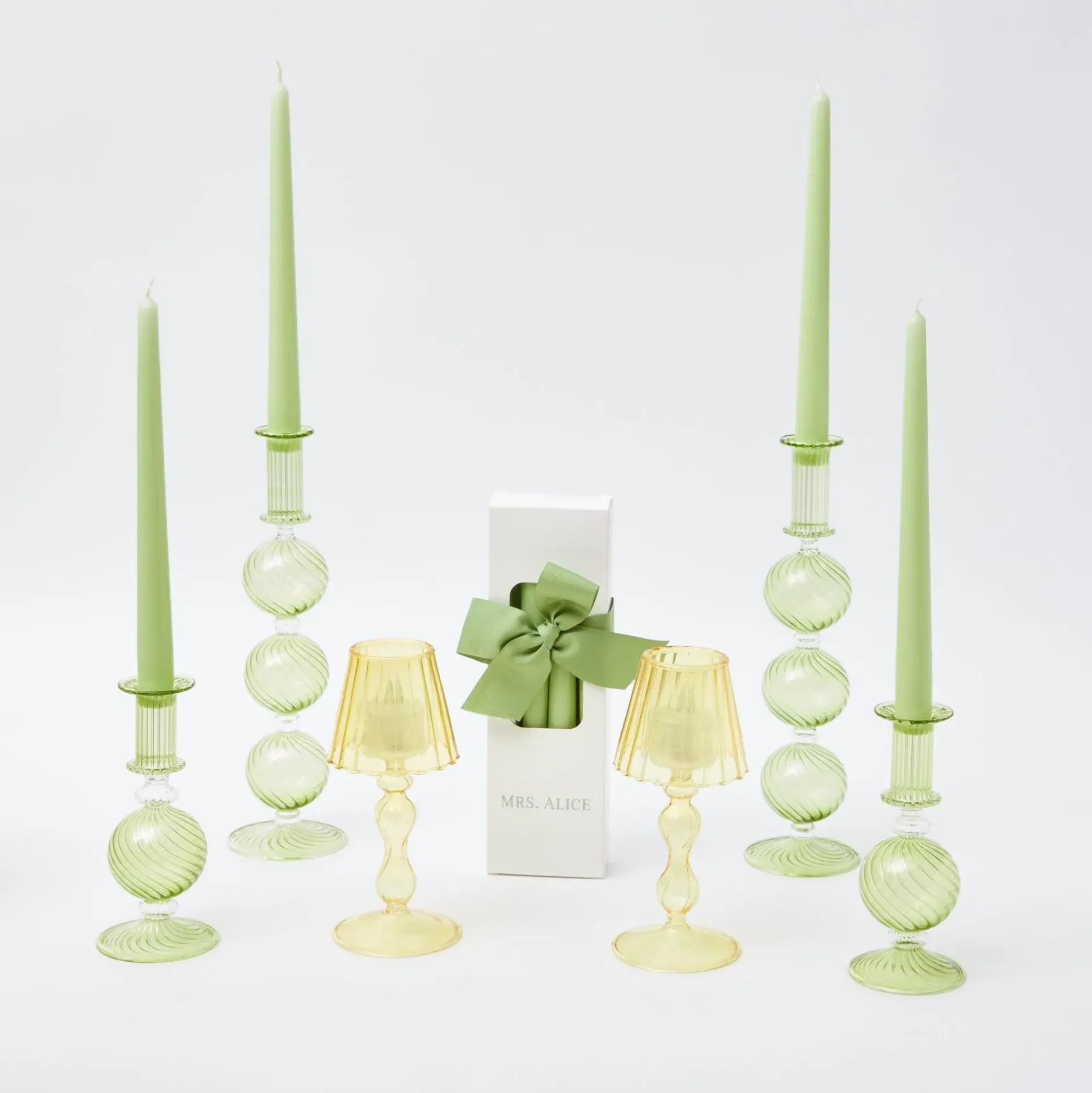 Online Mrs. Alice Camille Olive Candlescape
