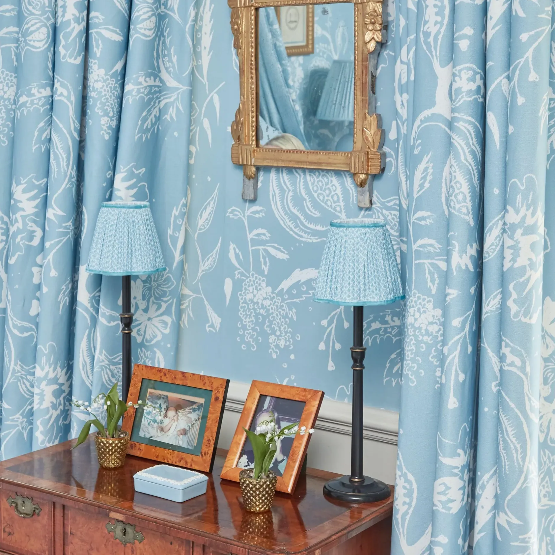 Best Mrs. Alice Chelsea Square Fabric