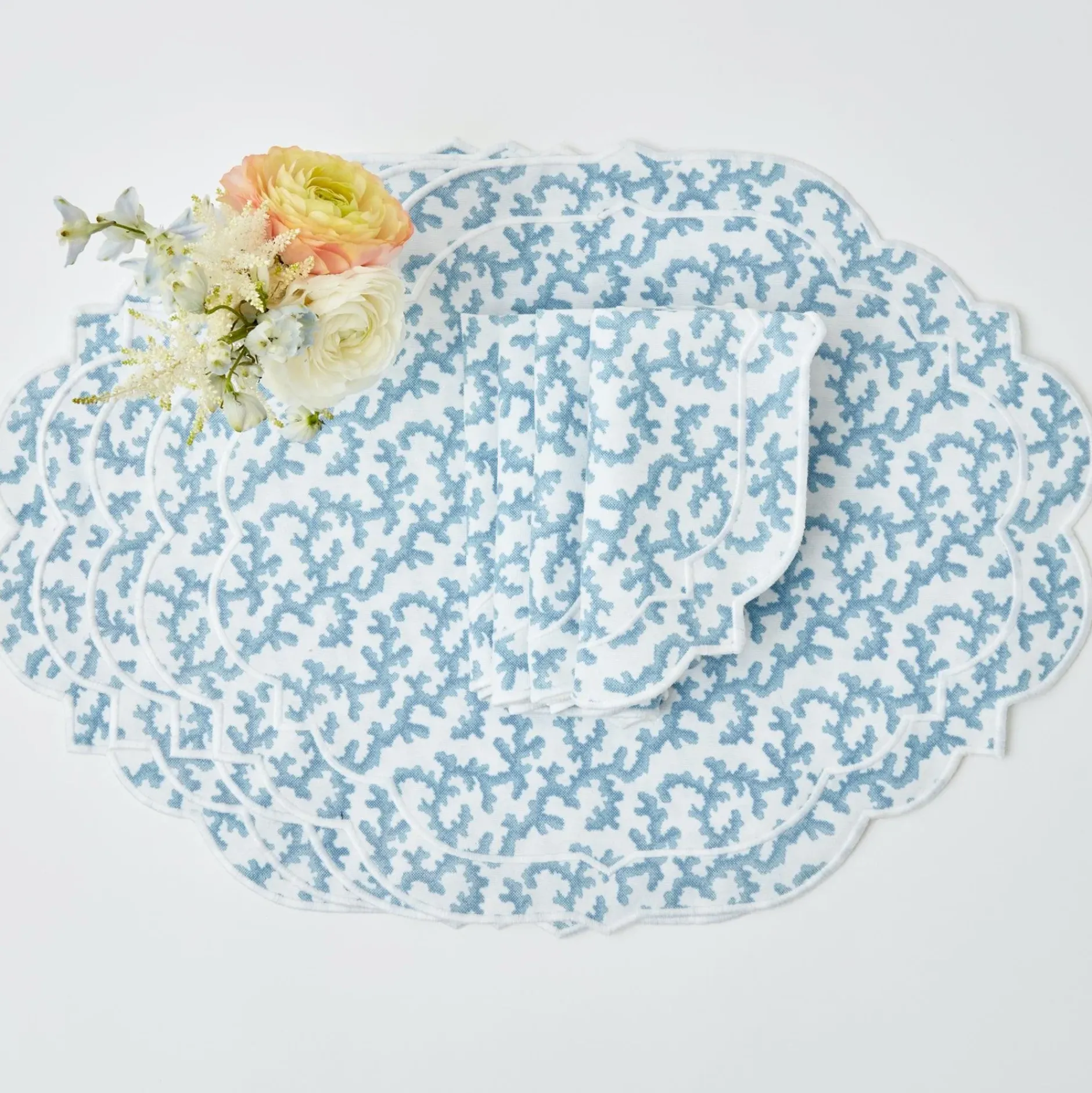 Outlet Mrs. Alice Edie Blue Coral Placemats & Napkins (Set Of 4)