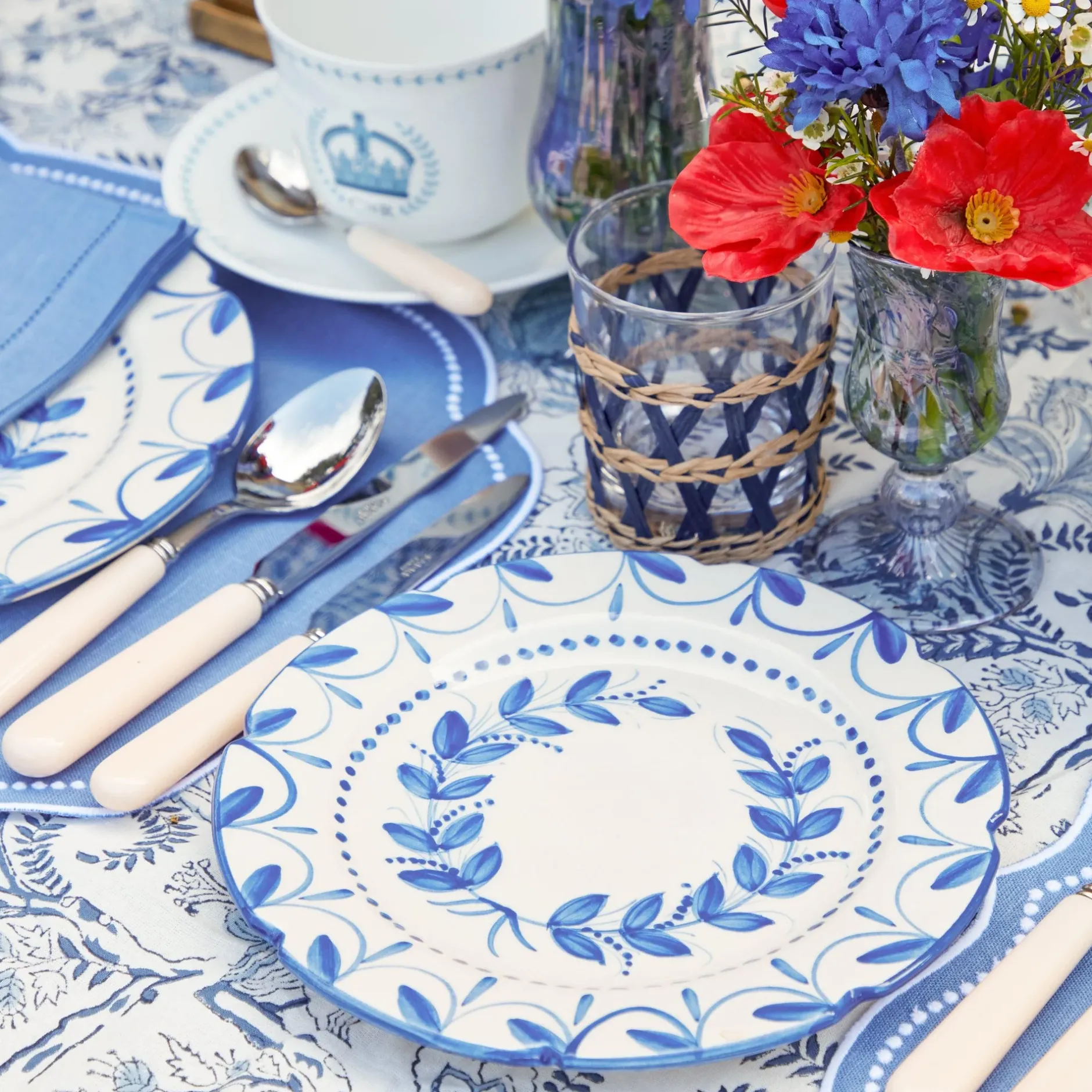 Best Mrs. Alice Elizabeth Garland Dinner & Starter Plates (Set Of 8)
