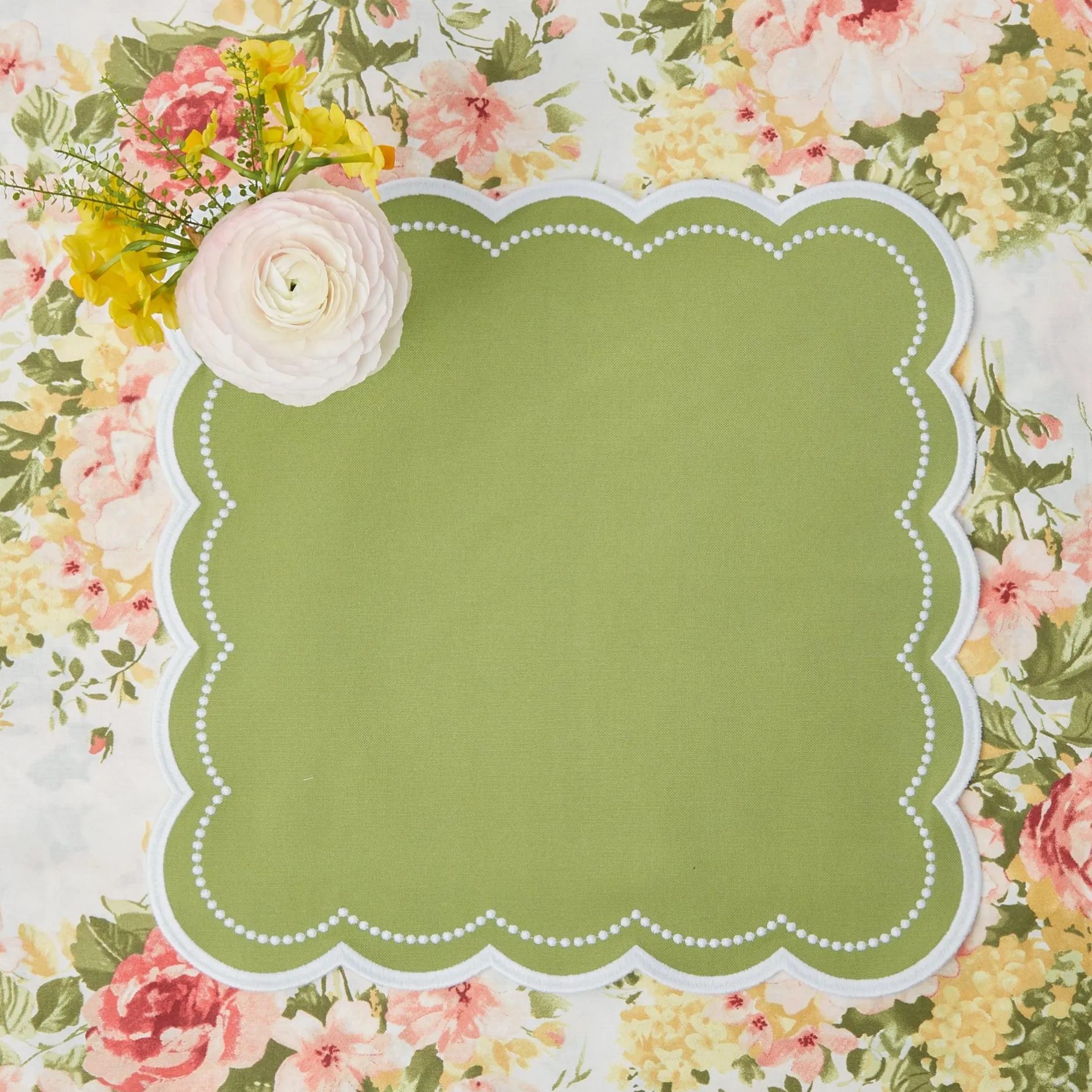 Mrs. Alice Elsa Green Napkins (Set Of 4)