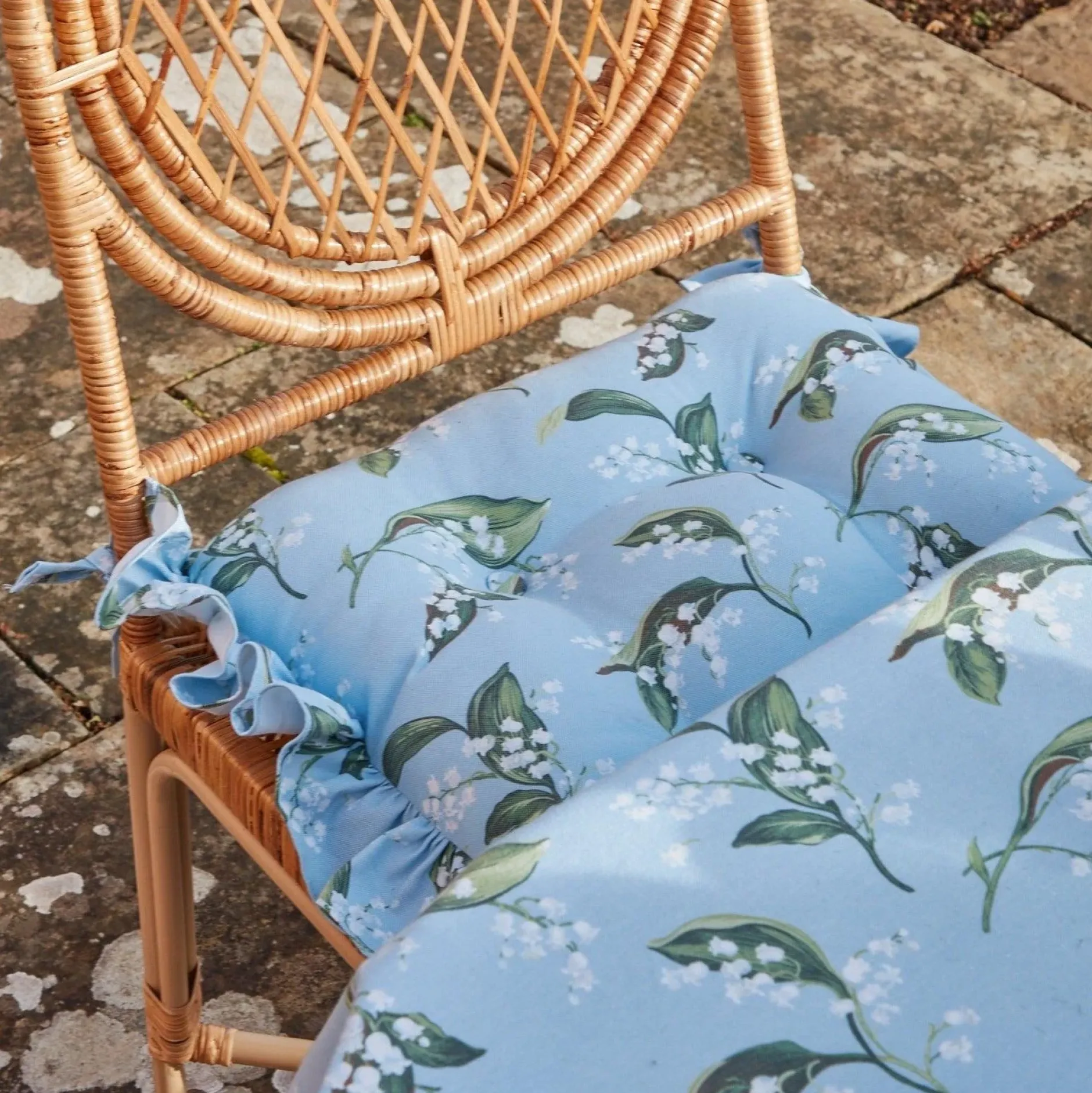 Best Mrs. Alice Frilled Lily Of The Valley Seat Pad Cushion (Set Of 4)