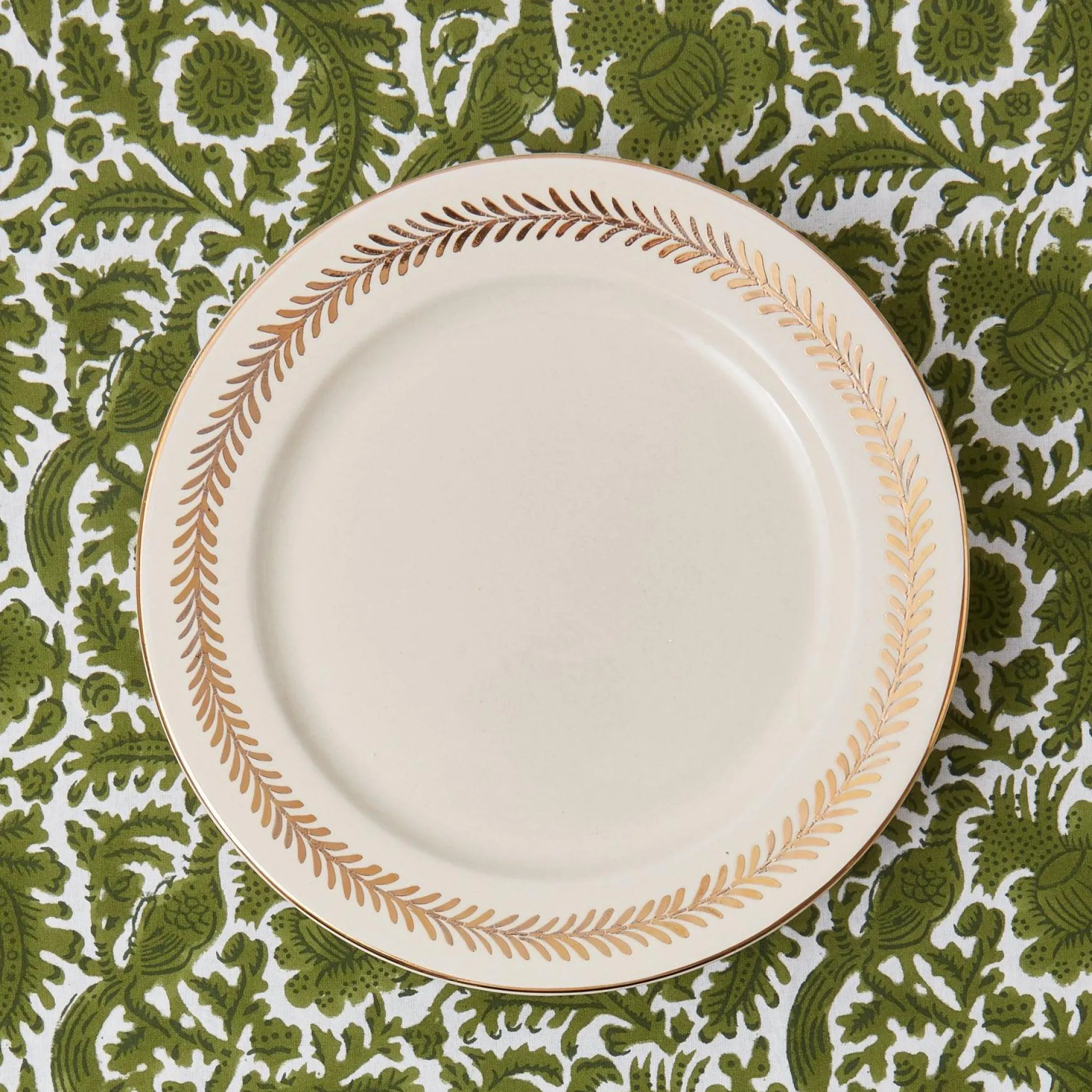 Hot Mrs. Alice Gold Garland Dinner Plates (Set Of 4)