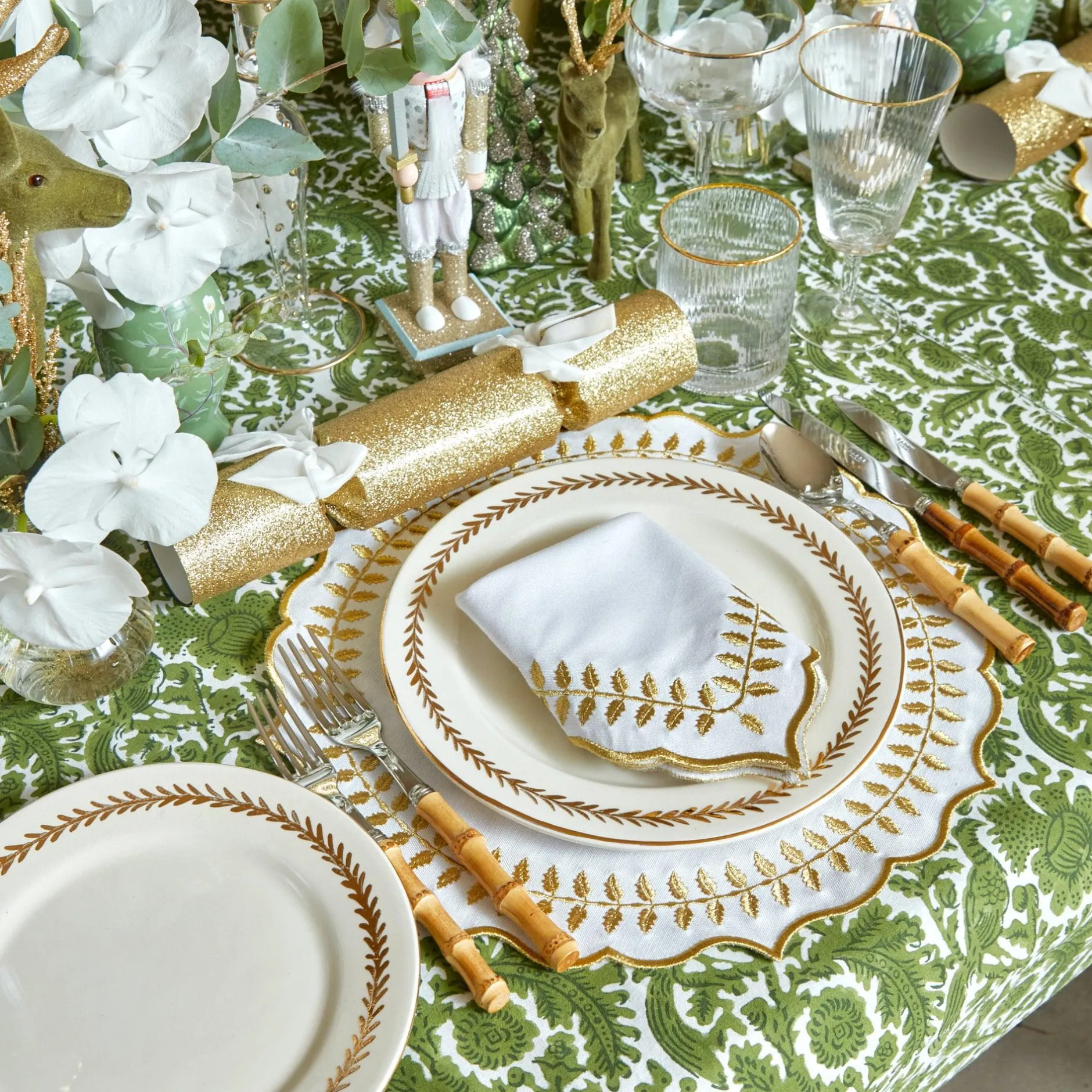 Hot Mrs. Alice Gold Garland Starter Plates (Set Of 4)