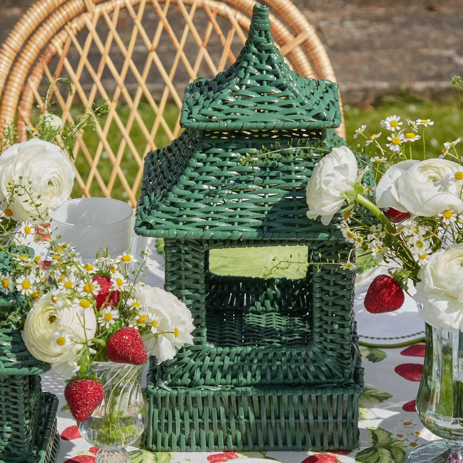 Discount Mrs. Alice Green Rattan Pagoda Lantern