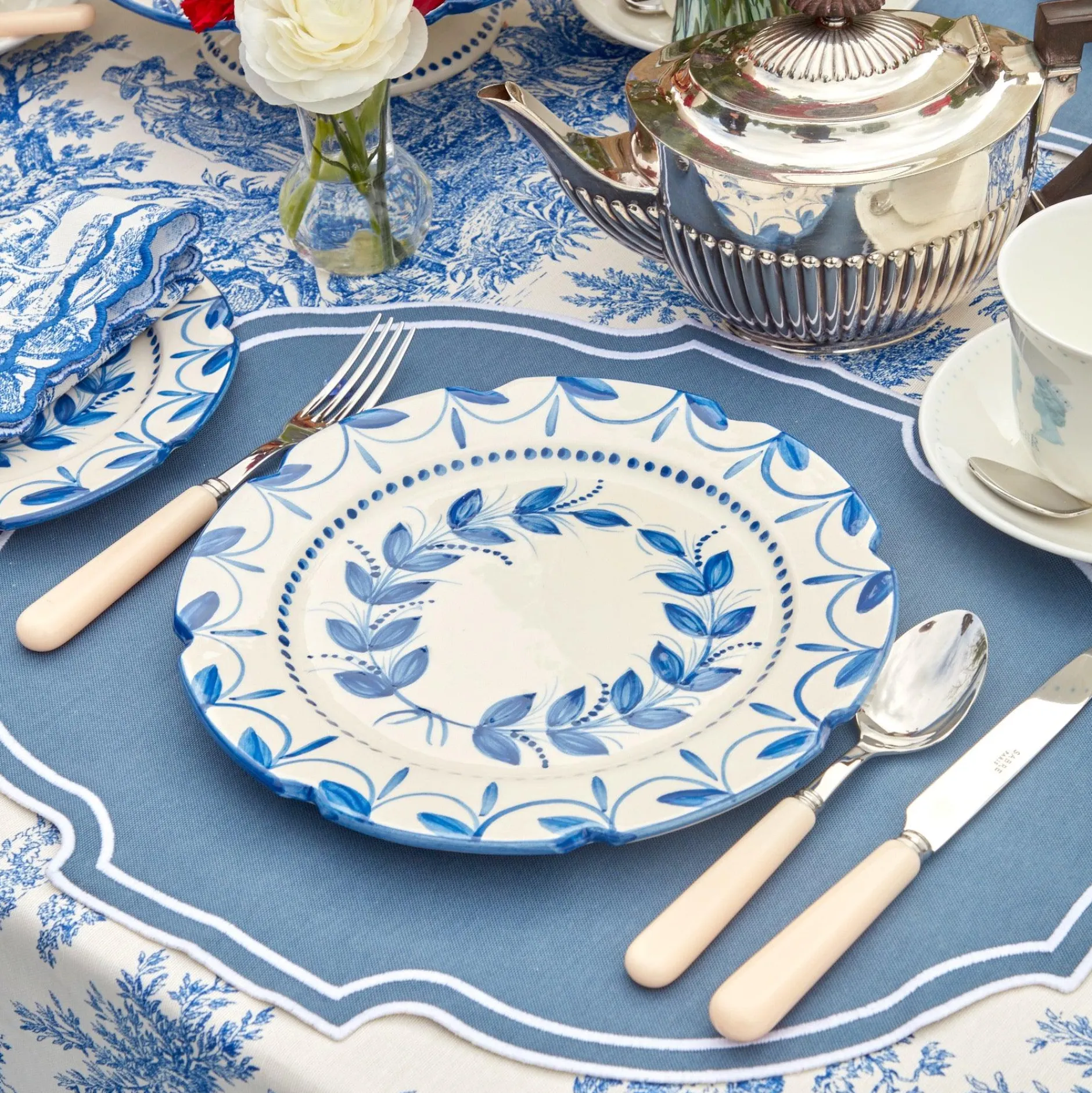 Hot Mrs. Alice Ivory Cutlery Set (4 Piece)
