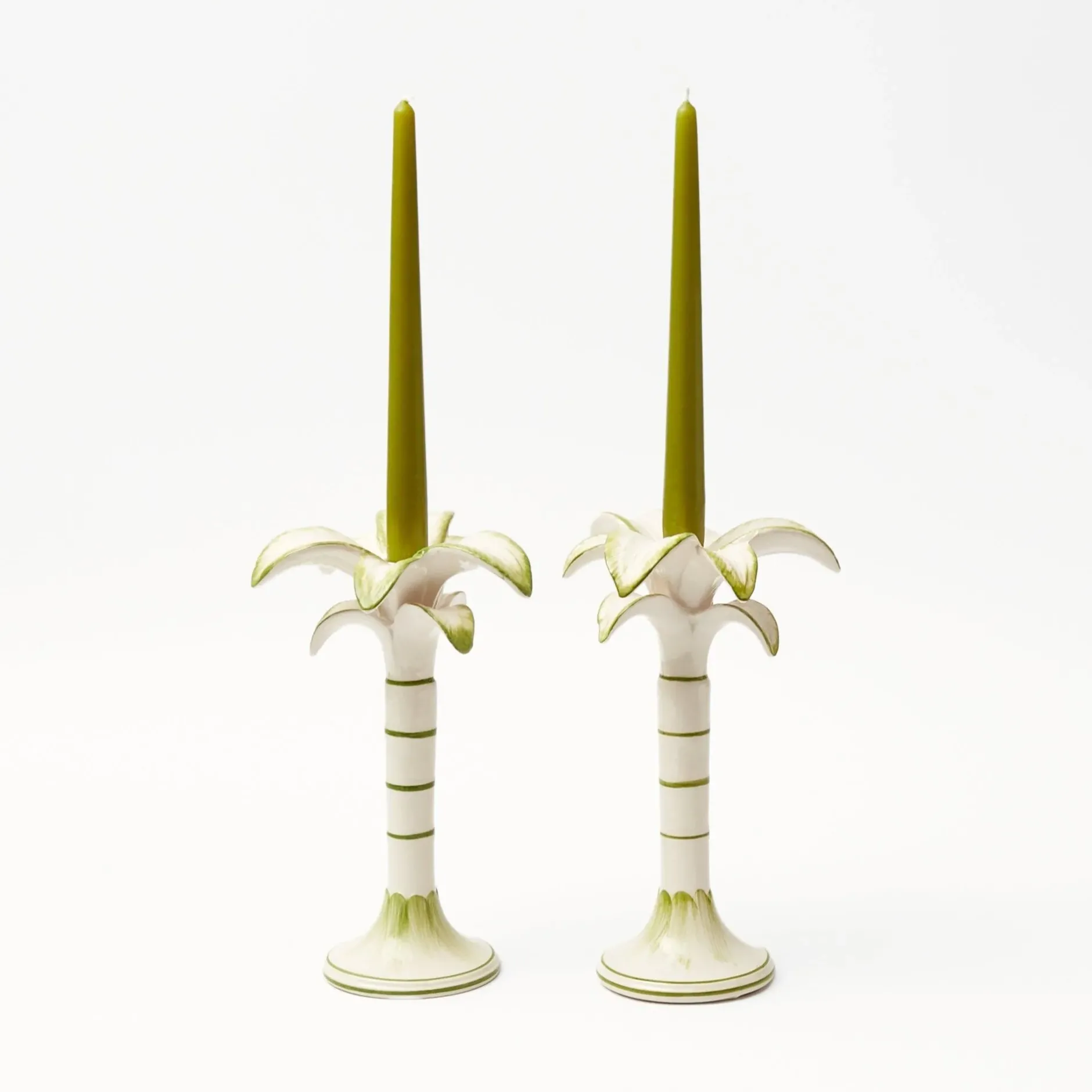 Outlet Mrs. Alice Large White Palm Candle Holder