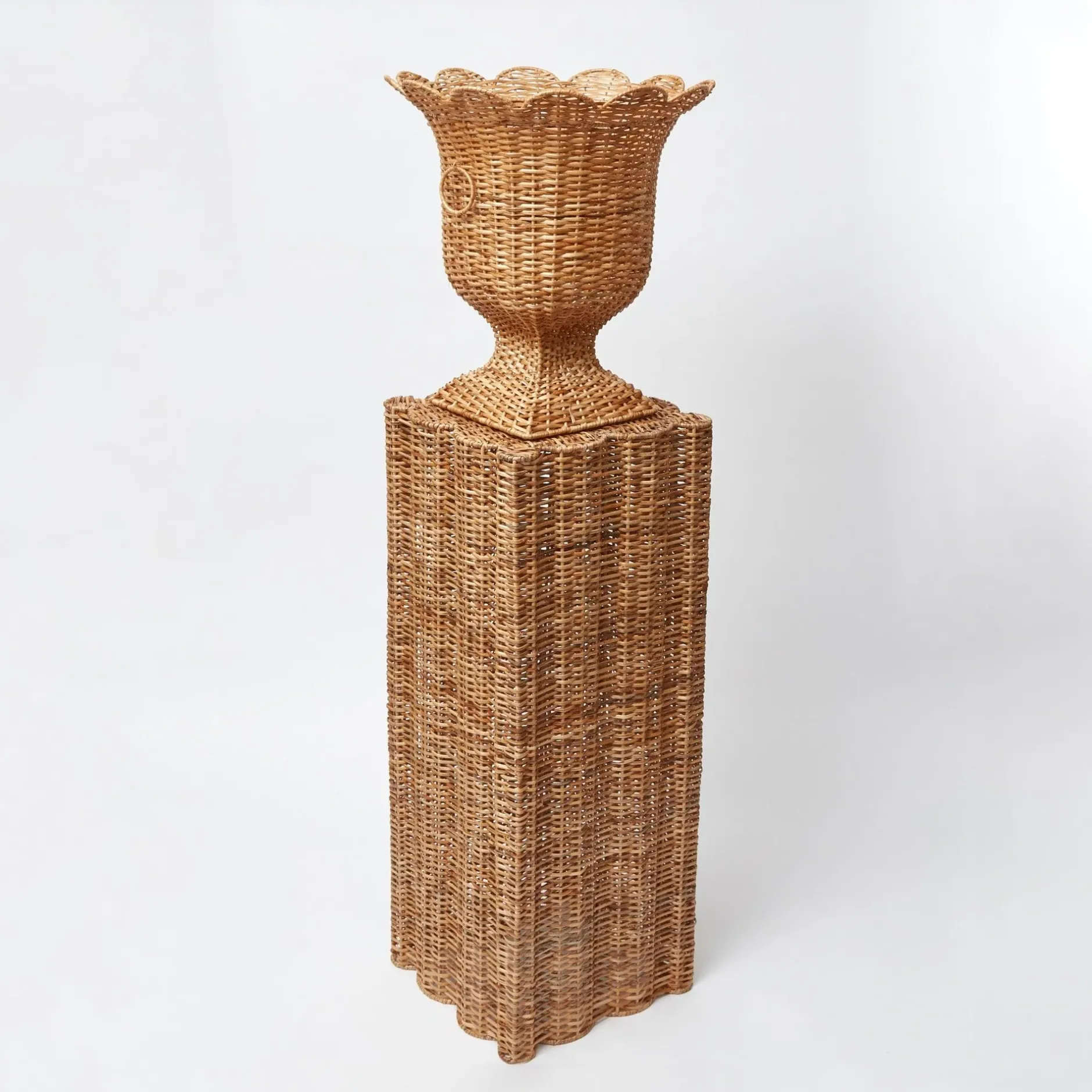 Best Mrs. Alice Liliana Scalloped Rattan Pedestal And Urn
