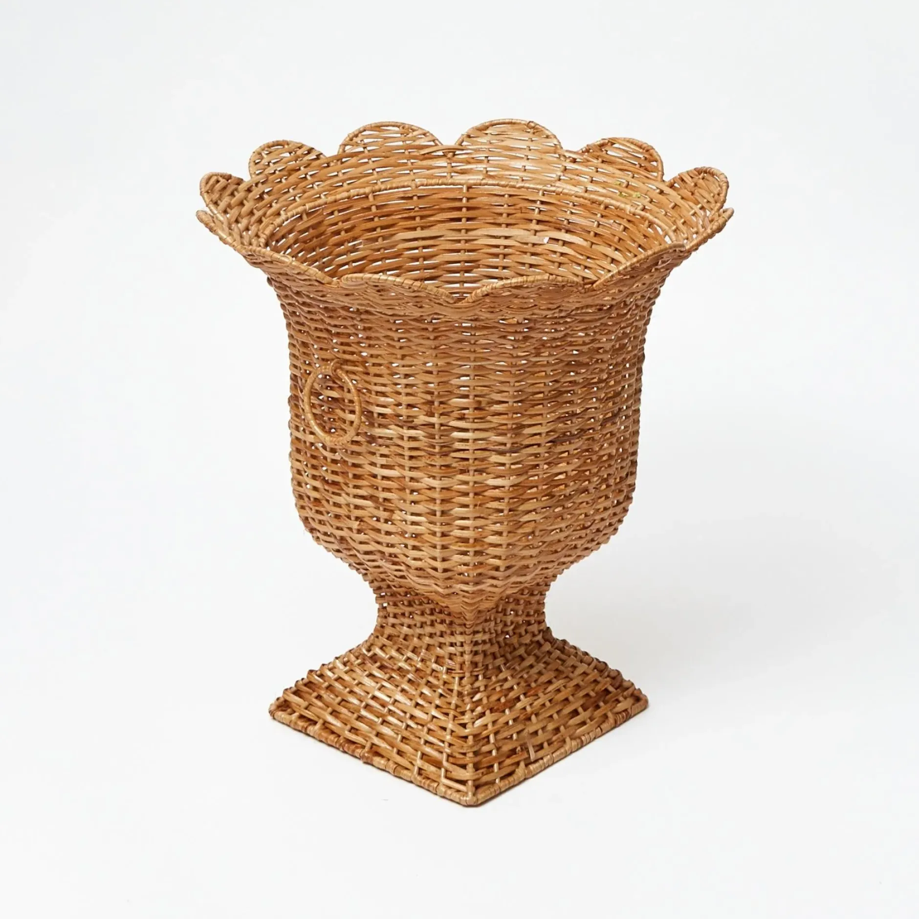 Hot Mrs. Alice Liliana Scalloped Rattan Urn