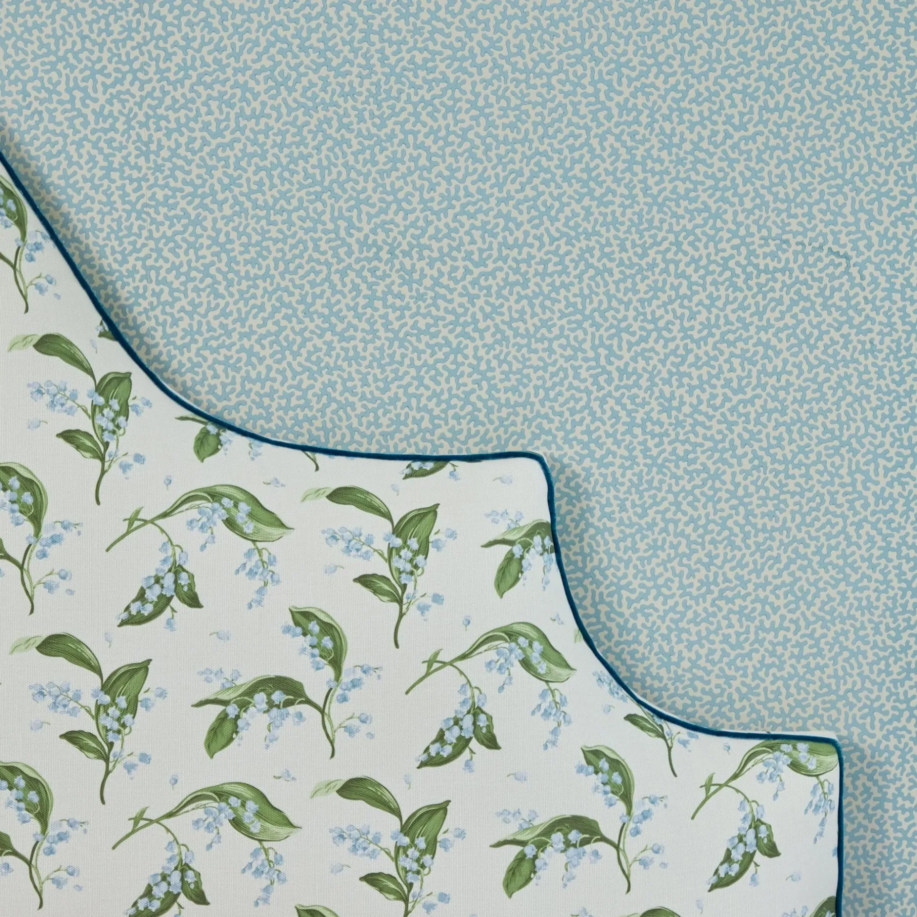 Outlet Mrs. Alice Lily Of The Valley Fabric
