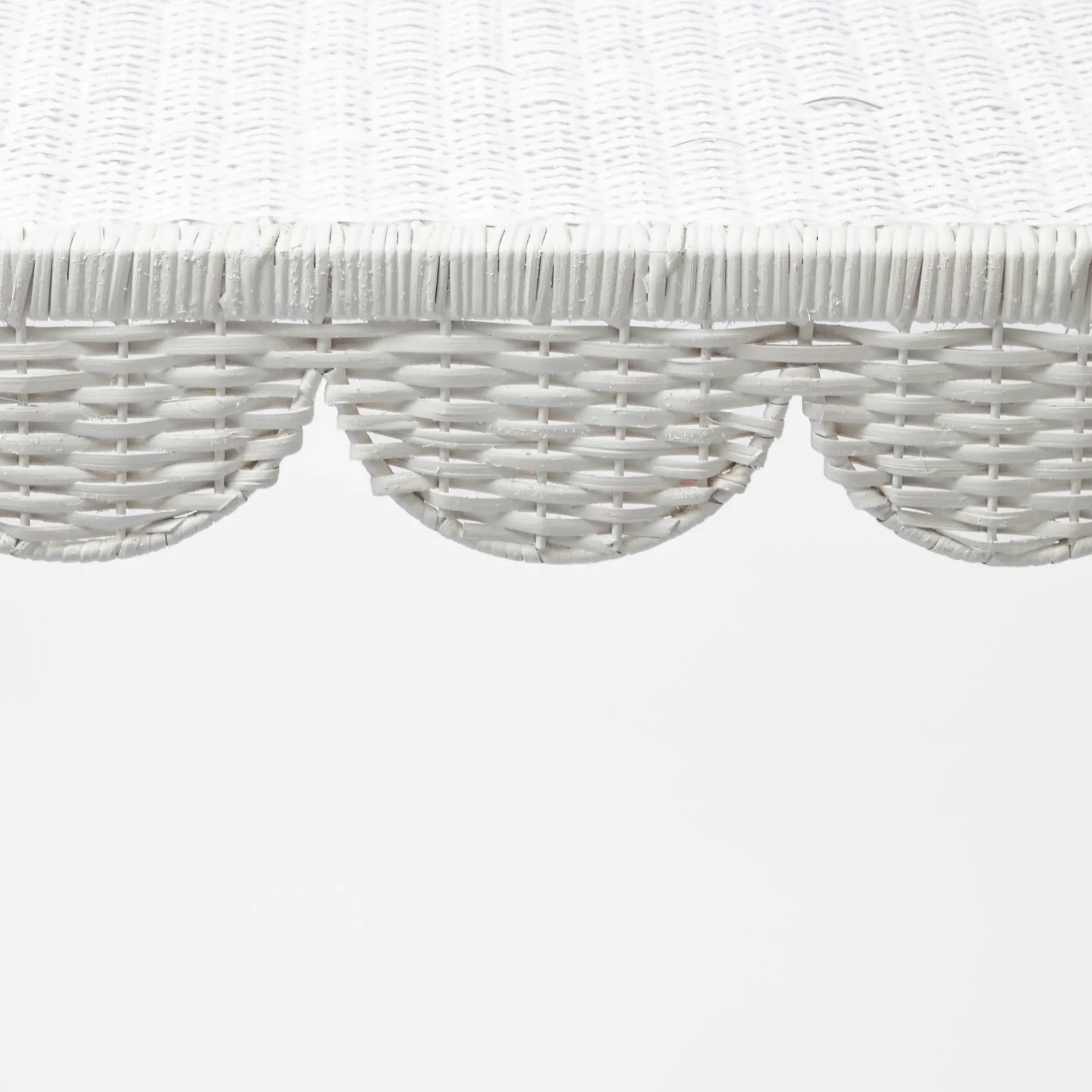 Online Mrs. Alice Madeleine White Rattan Scalloped Console Table