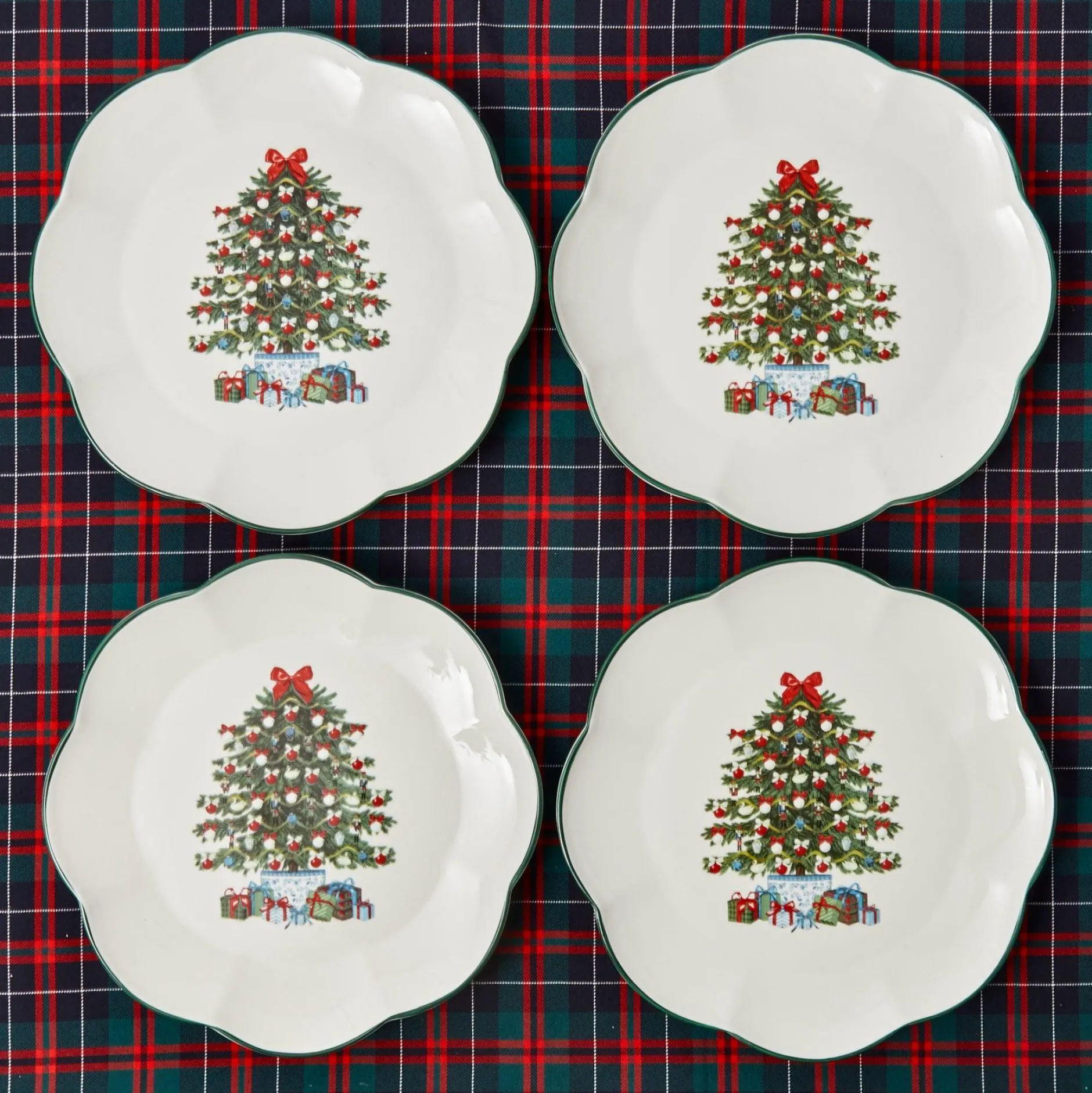 Outlet Mrs. Alice Christmas Tree Dinner Plate (Set Of 4)