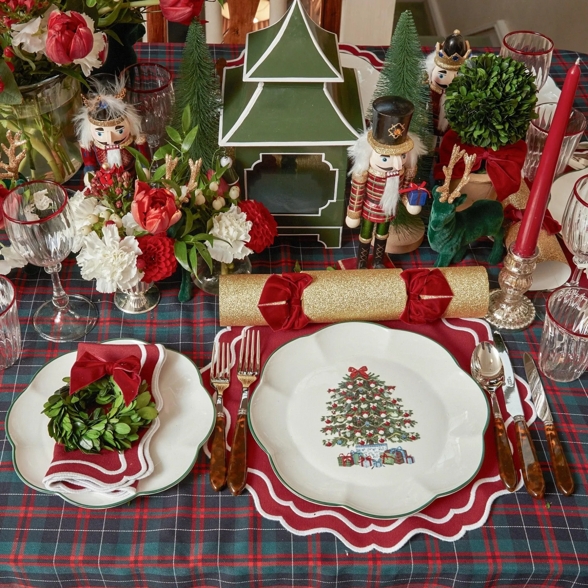 Outlet Mrs. Alice Christmas Tree Dinner Plate (Set Of 4)