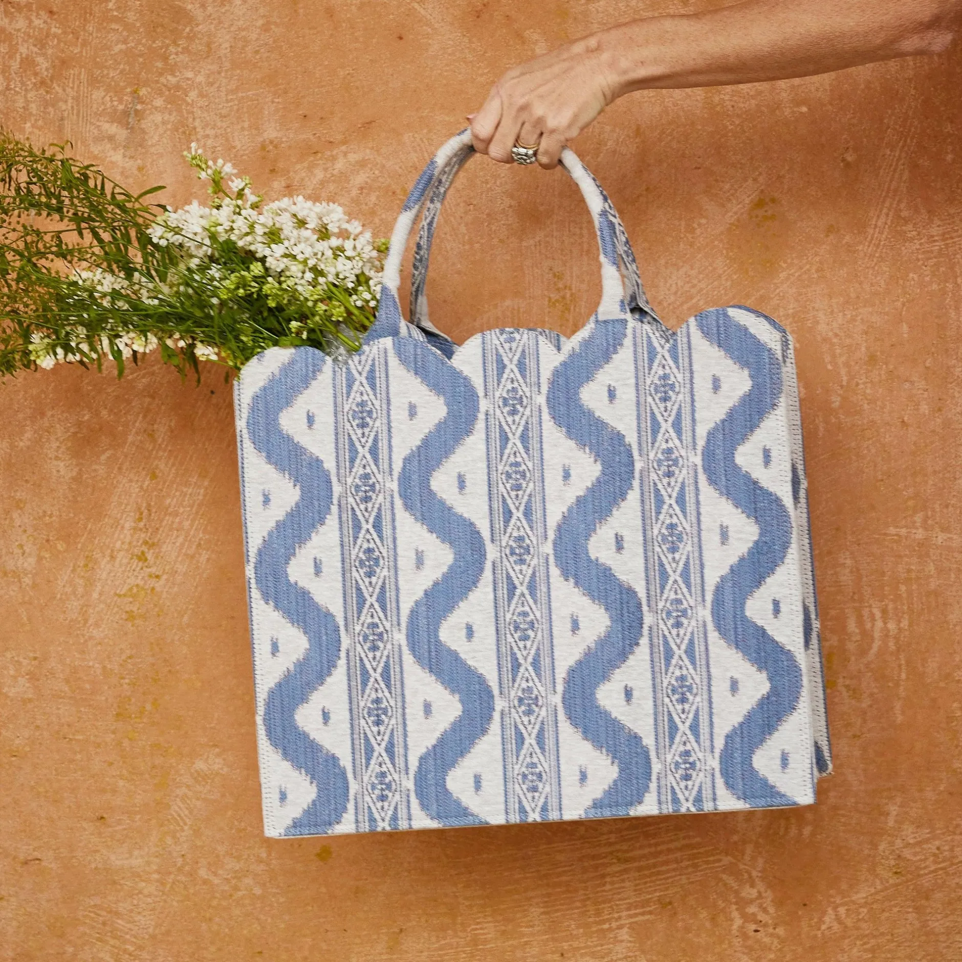 Hot Mrs. Alice Tote Bag (Blue Ikat)