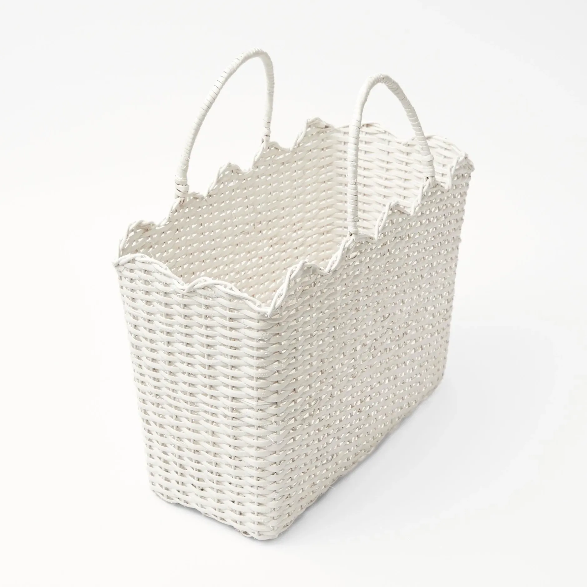 Sale Mrs. Alice White Rattan Tote Bag (White Bow)