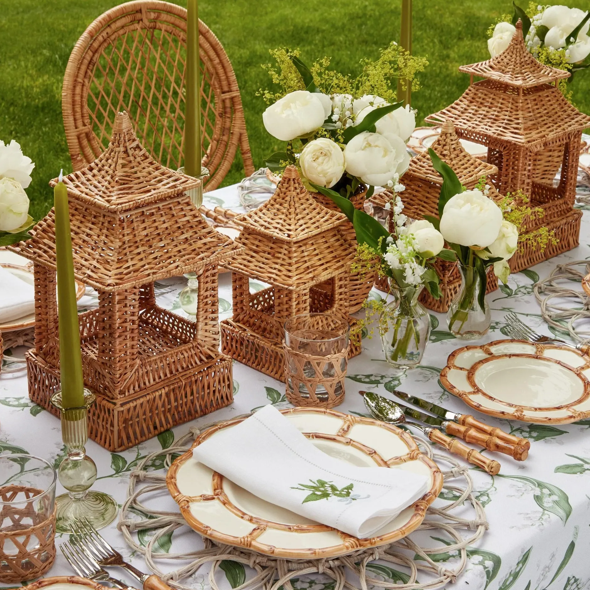 New Mrs. Alice Natural Rattan Pagoda Decoration Set