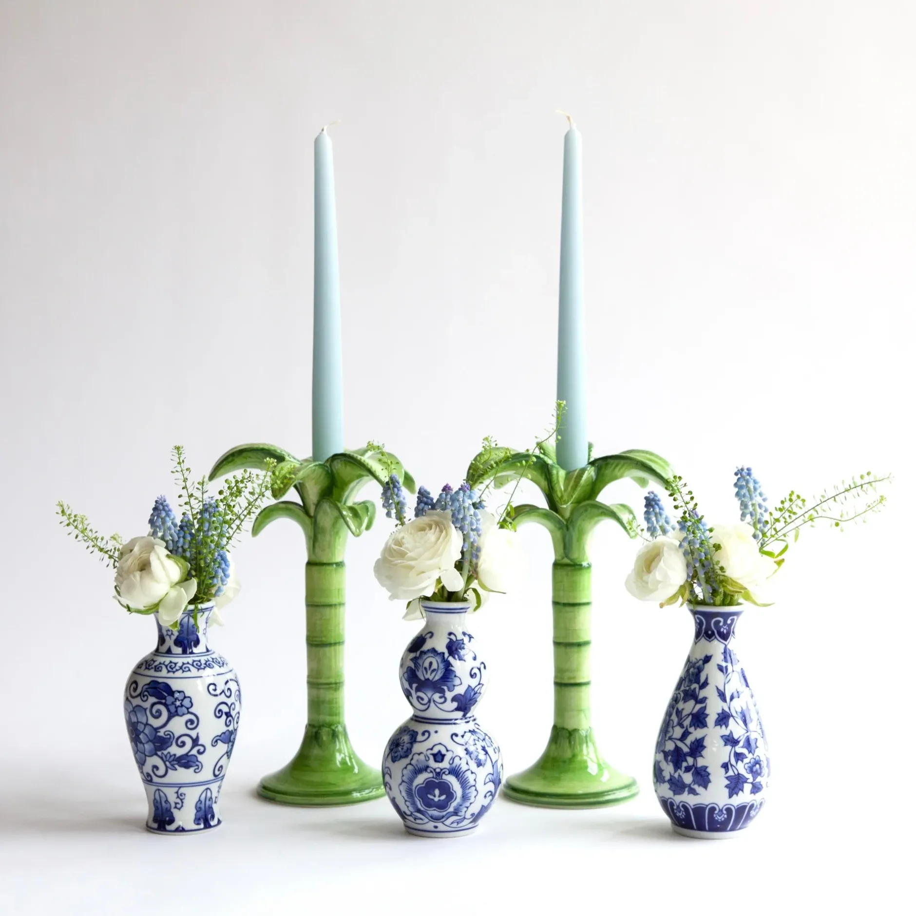 Hot Mrs. Alice Palm Leaf Candle Holder (Large)