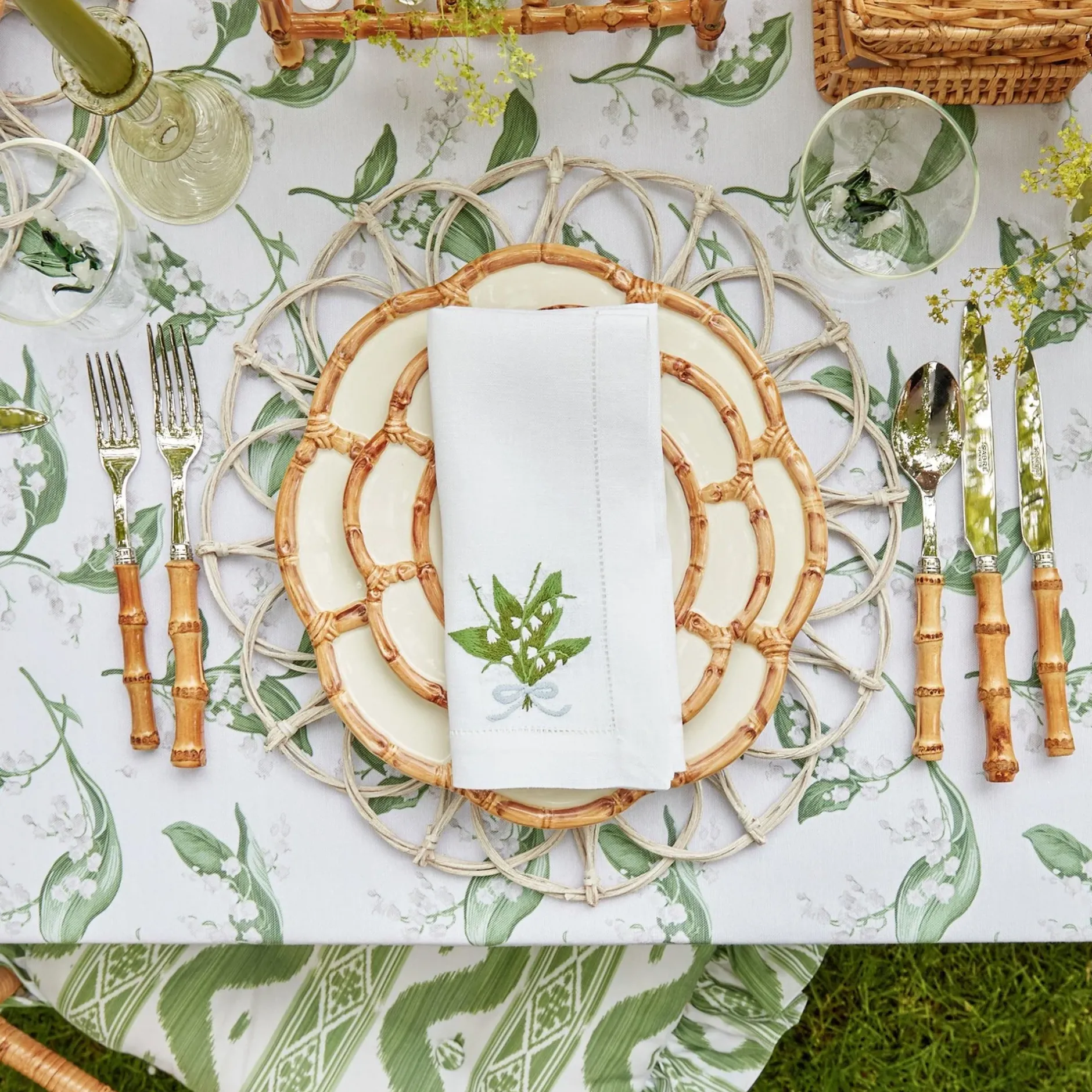 Online Mrs. Alice Petal Bamboo Ceramic Starter Plate
