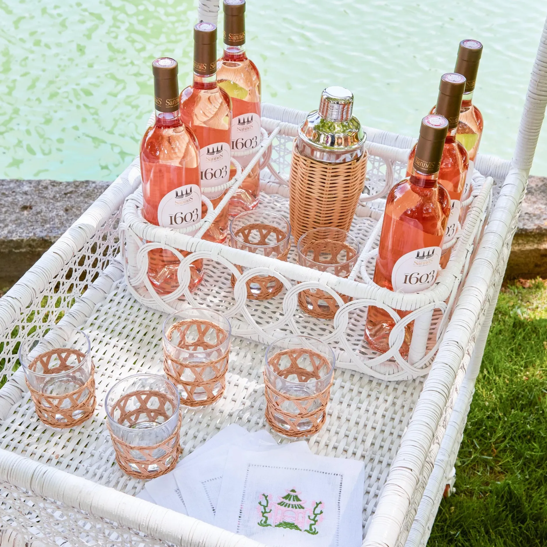 New Mrs. Alice Pink & Green Pagoda Cocktail Napkins (Set Of 4)