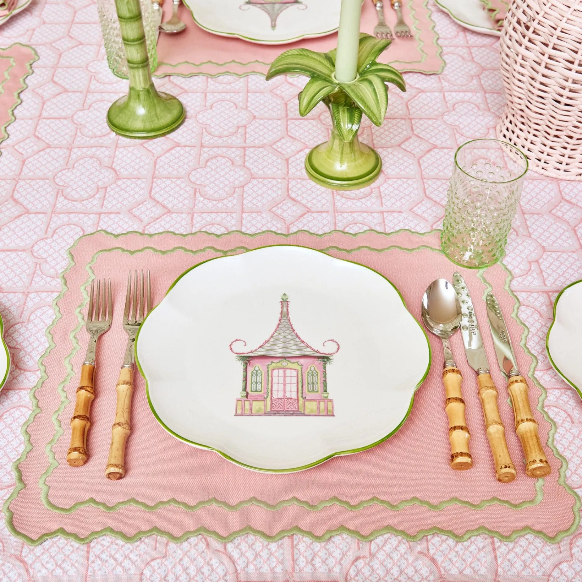 Outlet Mrs. Alice Pink & Green Pagoda Dinner Plate