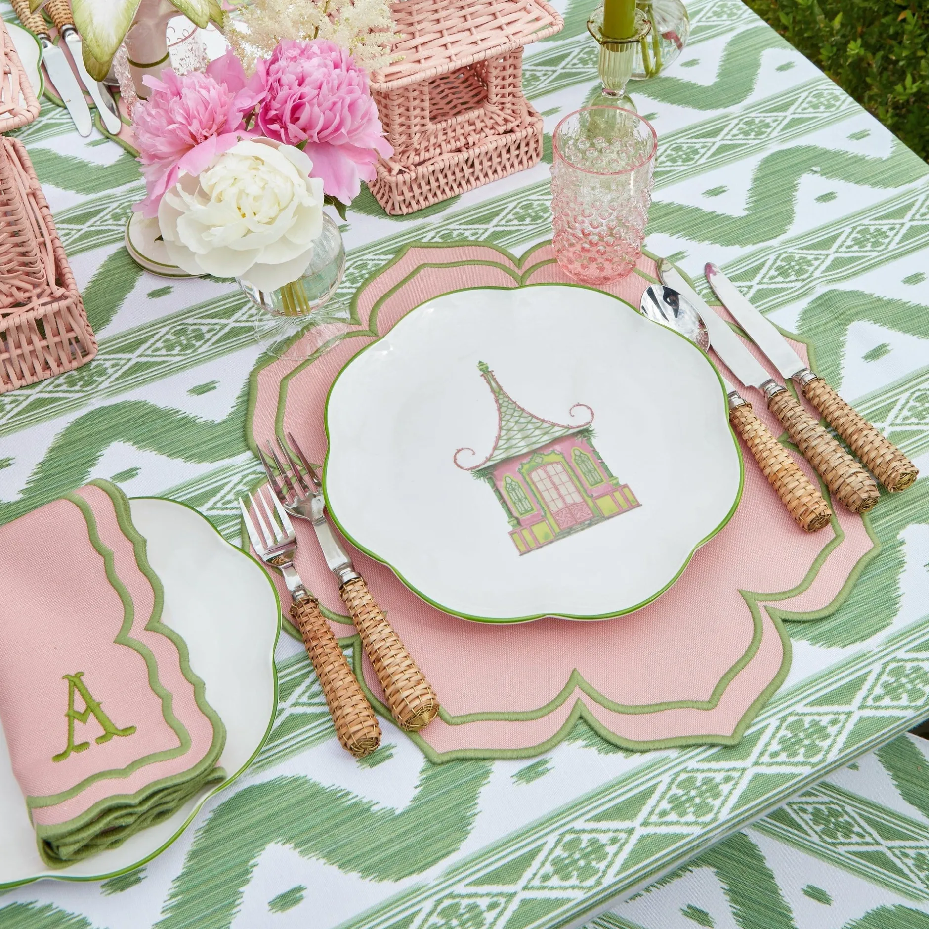 Outlet Mrs. Alice Pink & Green Pagoda Dinner Plate
