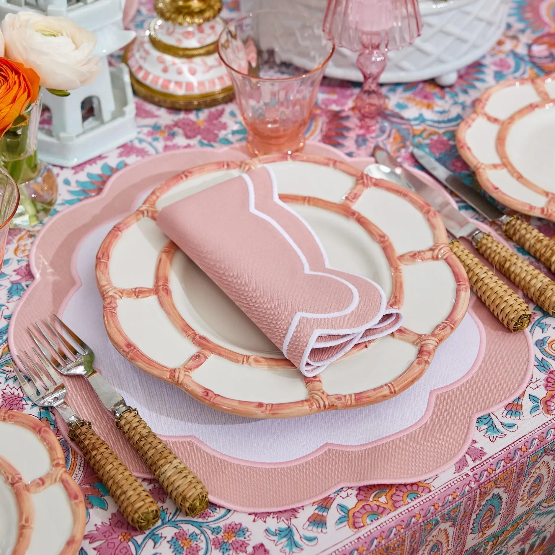 Best Mrs. Alice Pink Applique Napkins (Set Of 4)