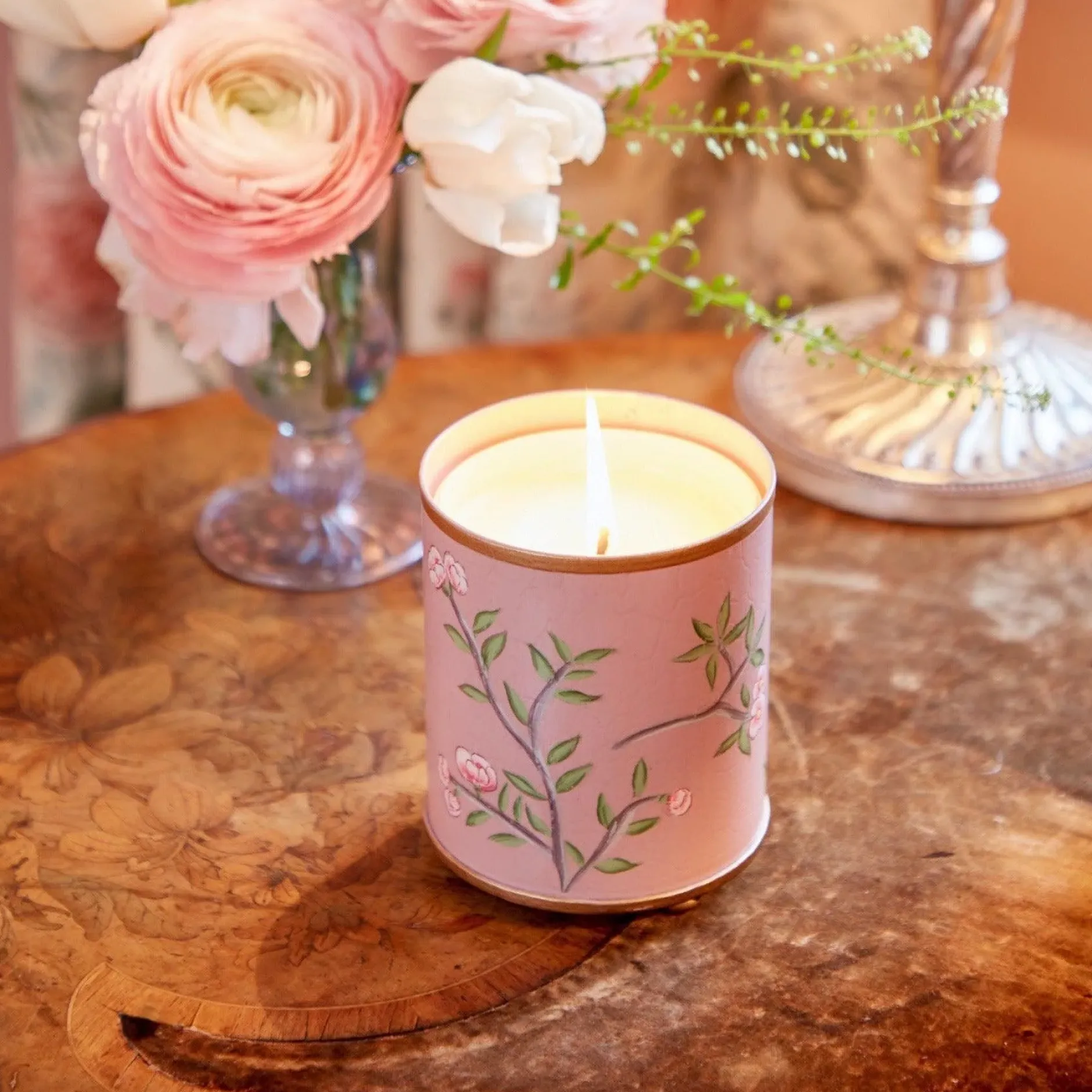 New Mrs. Alice Portrait Of A Garden Scented Candle