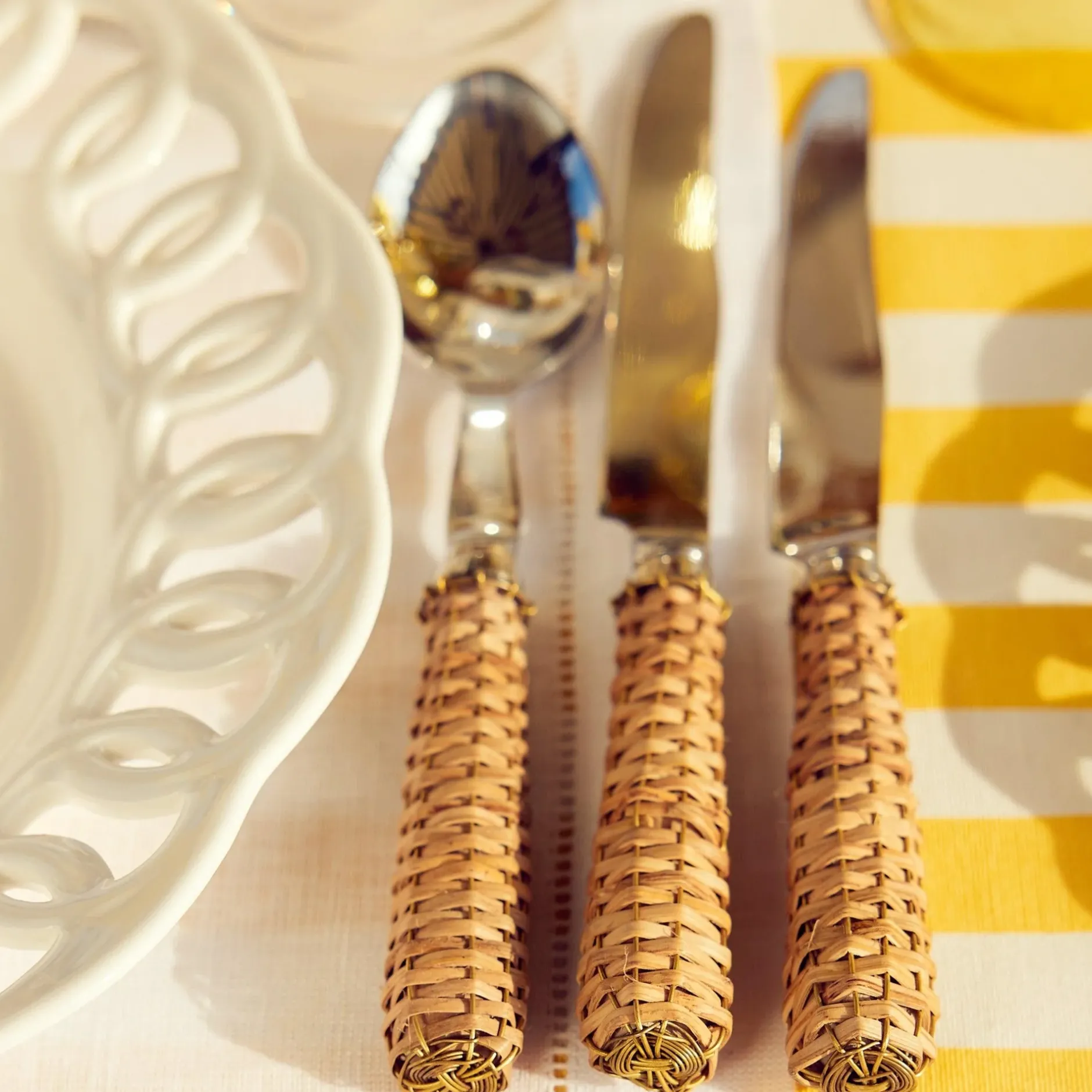 Best Mrs. Alice Rattan Cutlery (5 Piece)