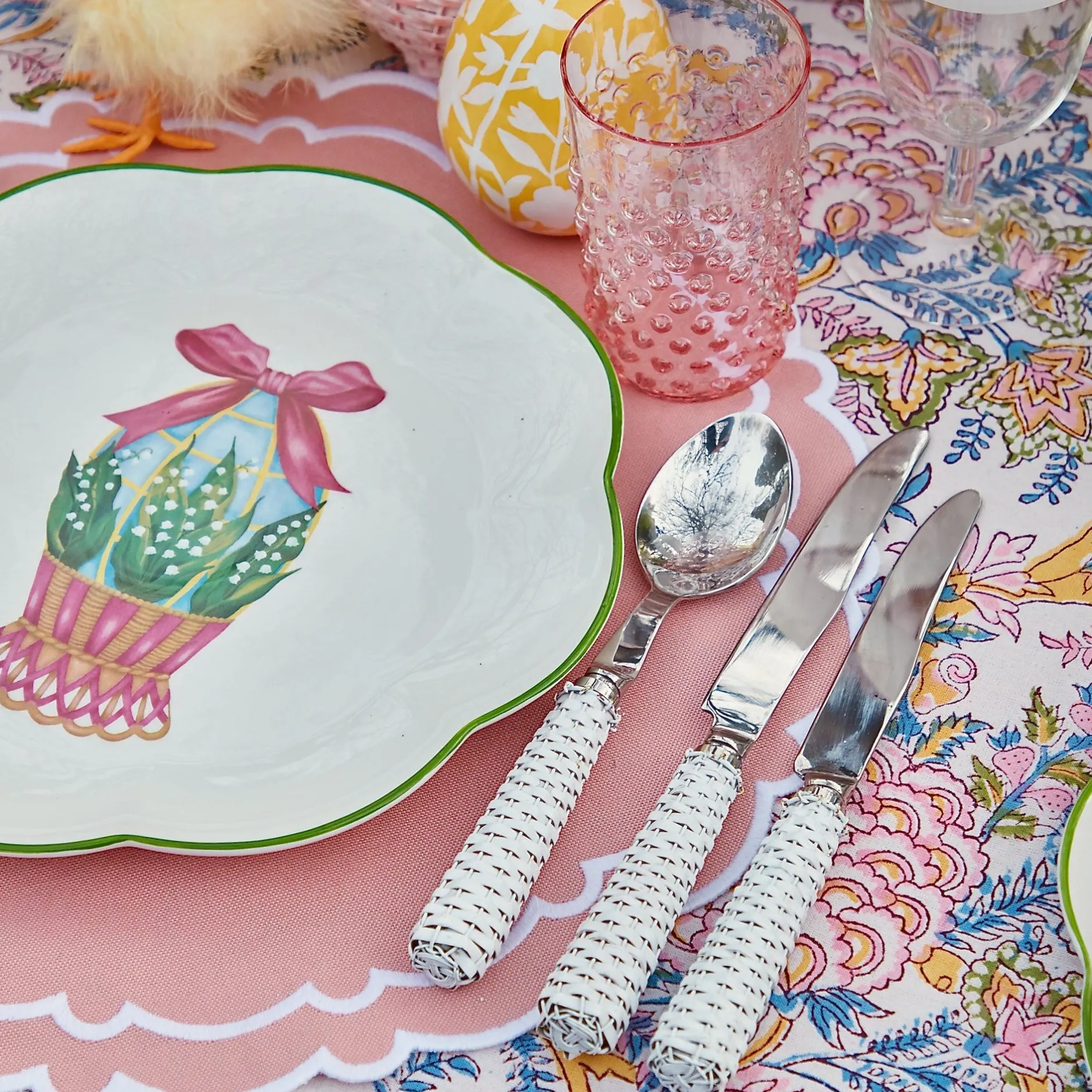 Hot Mrs. Alice Scalloped Easter Dinner Plate (Set Of 4)