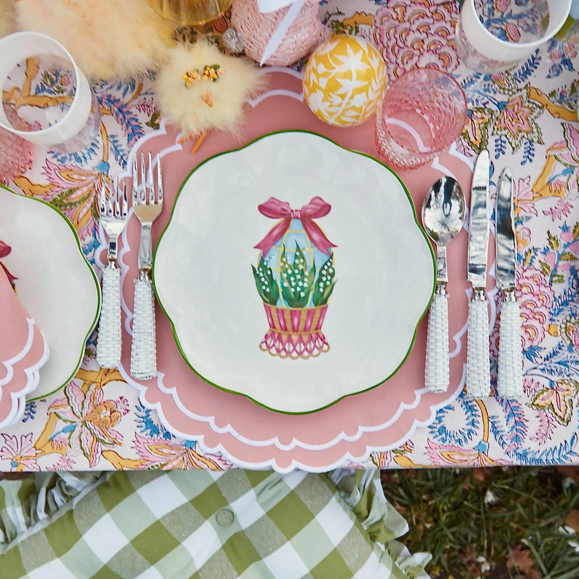 Hot Mrs. Alice Scalloped Easter Dinner Plate (Set Of 4)