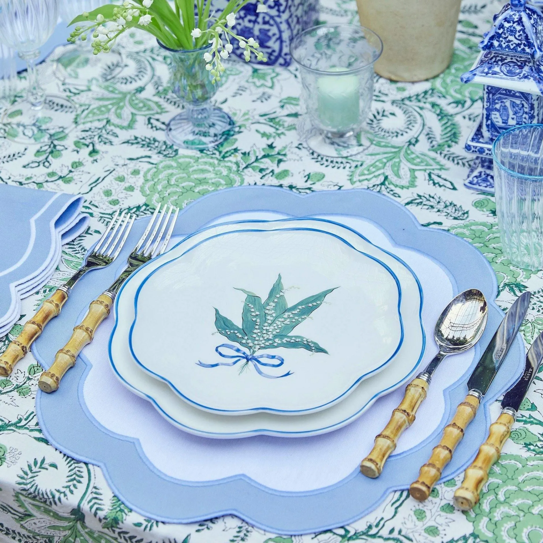 Mrs. Alice Scalloped Lily Of The Valley Starter Plate (Set Of 4)