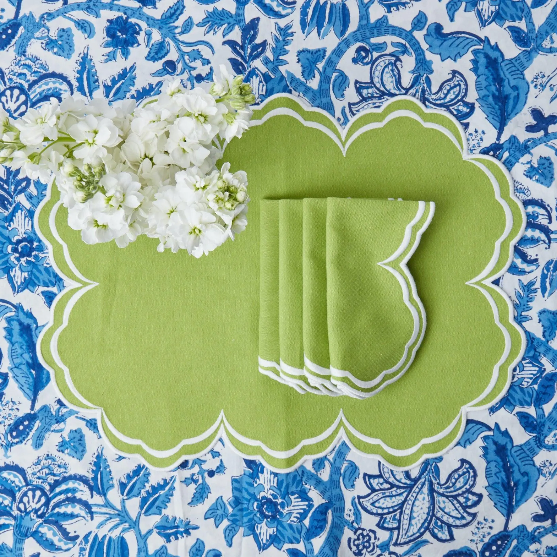 Clearance Mrs. Alice Serena Apple Green Scalloped Placemats (Set Of 4)