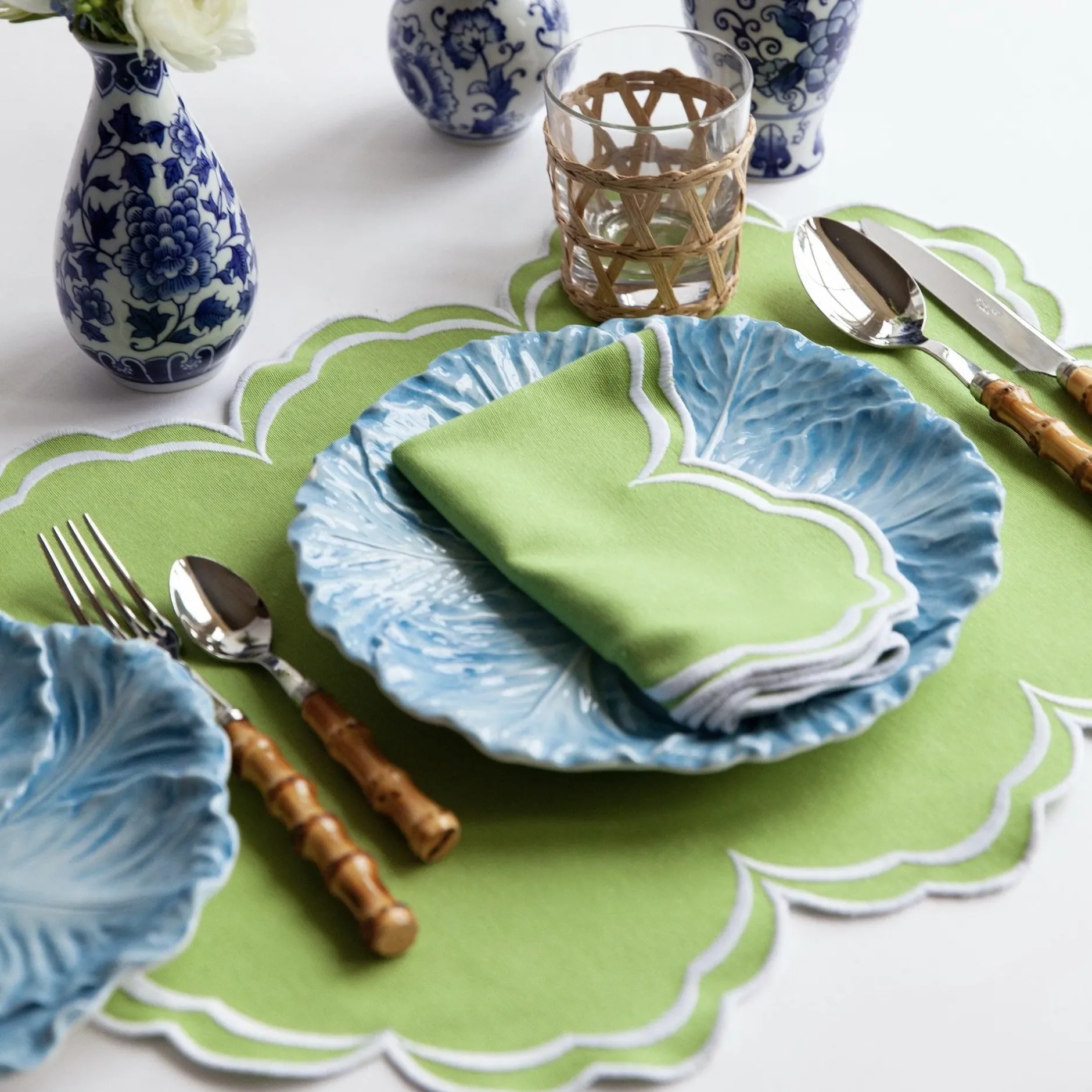 Clearance Mrs. Alice Serena Apple Green Scalloped Placemats (Set Of 4)