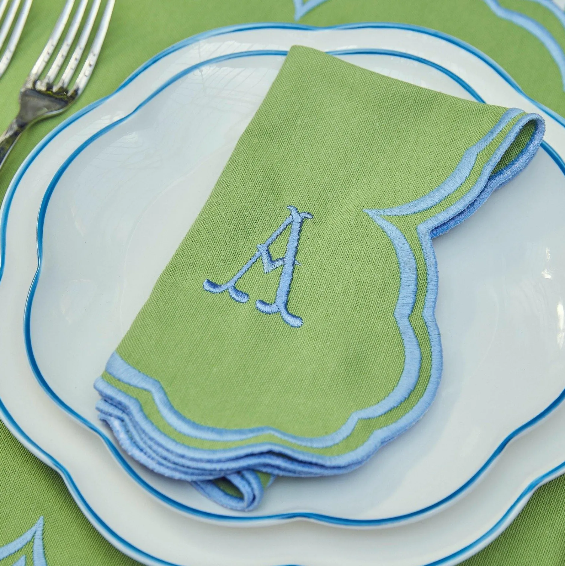 Best Mrs. Alice Serena Apple Green With Blue Napkins (Set Of 4)