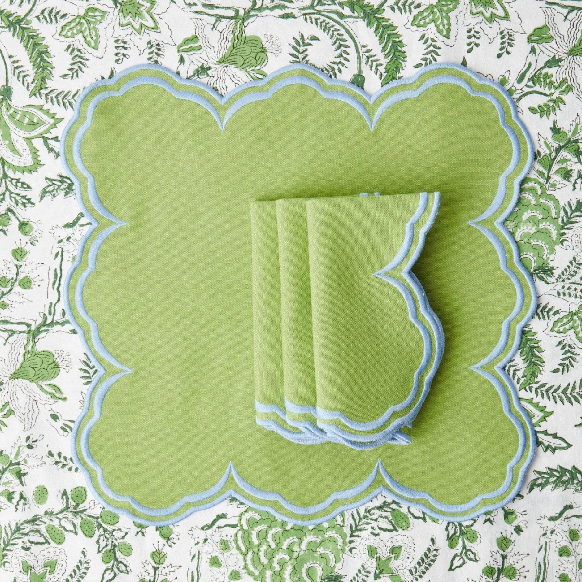 Best Mrs. Alice Serena Apple Green With Blue Napkins (Set Of 4)