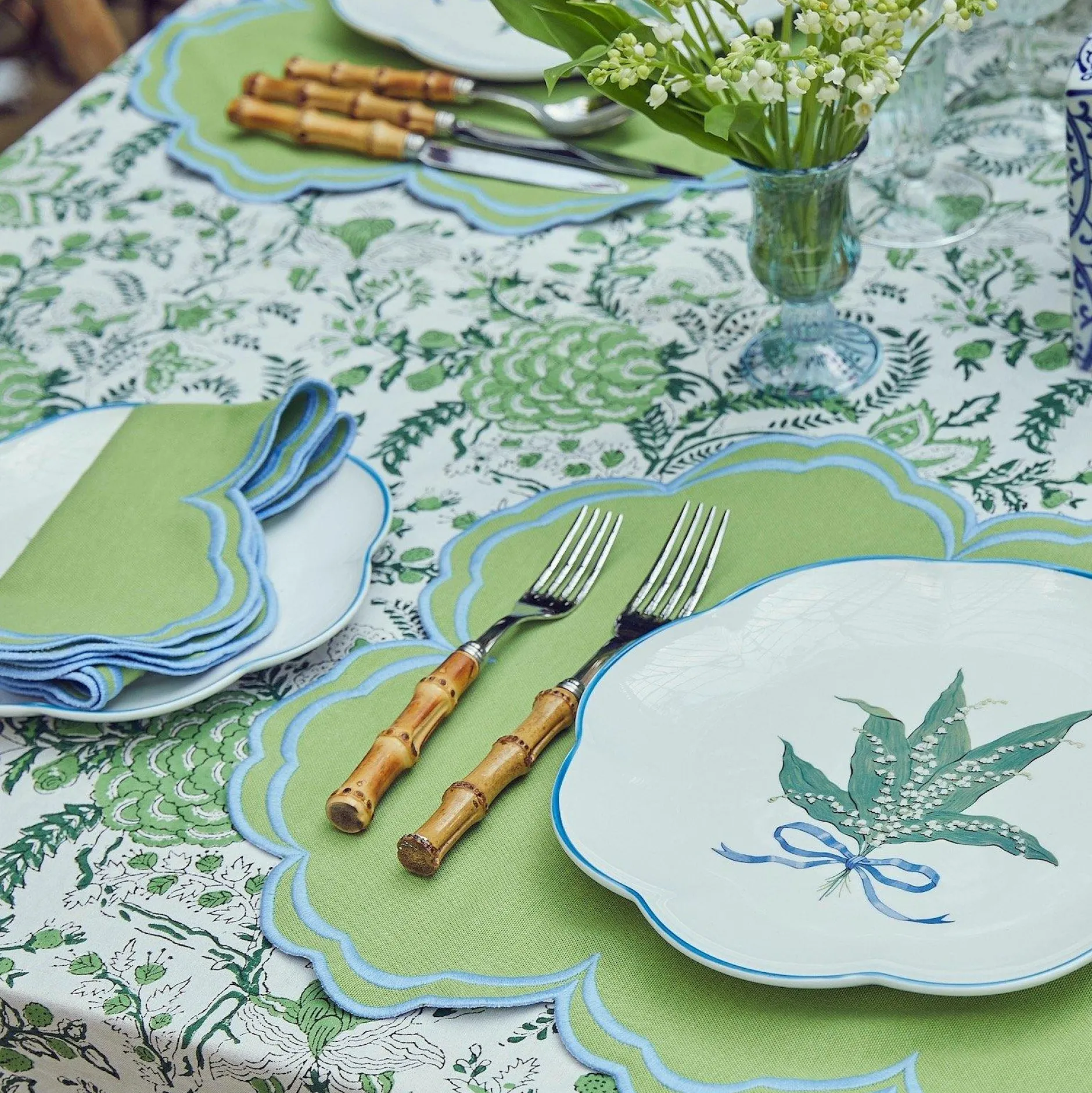 Discount Mrs. Alice Serena Apple Green With Blue Placemats (Set Of 4)