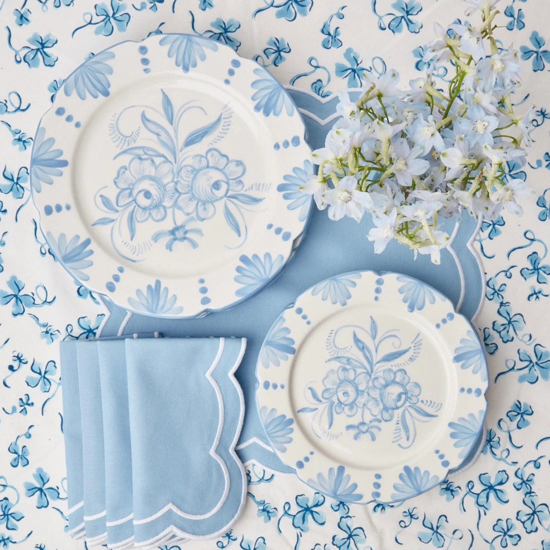 New Mrs. Alice Seville Blue Gardenia Dinner Plate (Set Of 4)