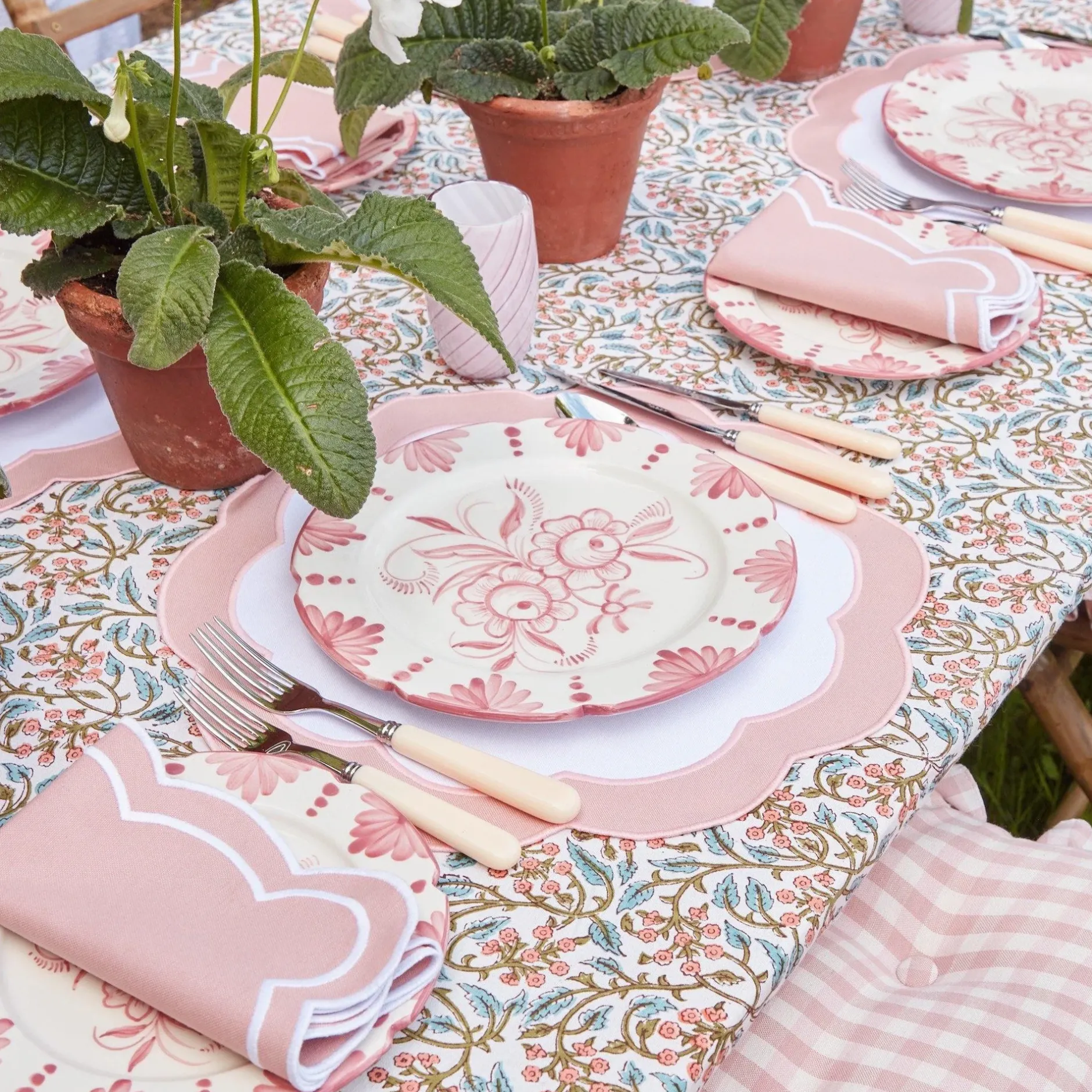 Clearance Mrs. Alice Seville Pink Gardenia Dinner Plate (Set Of 4)