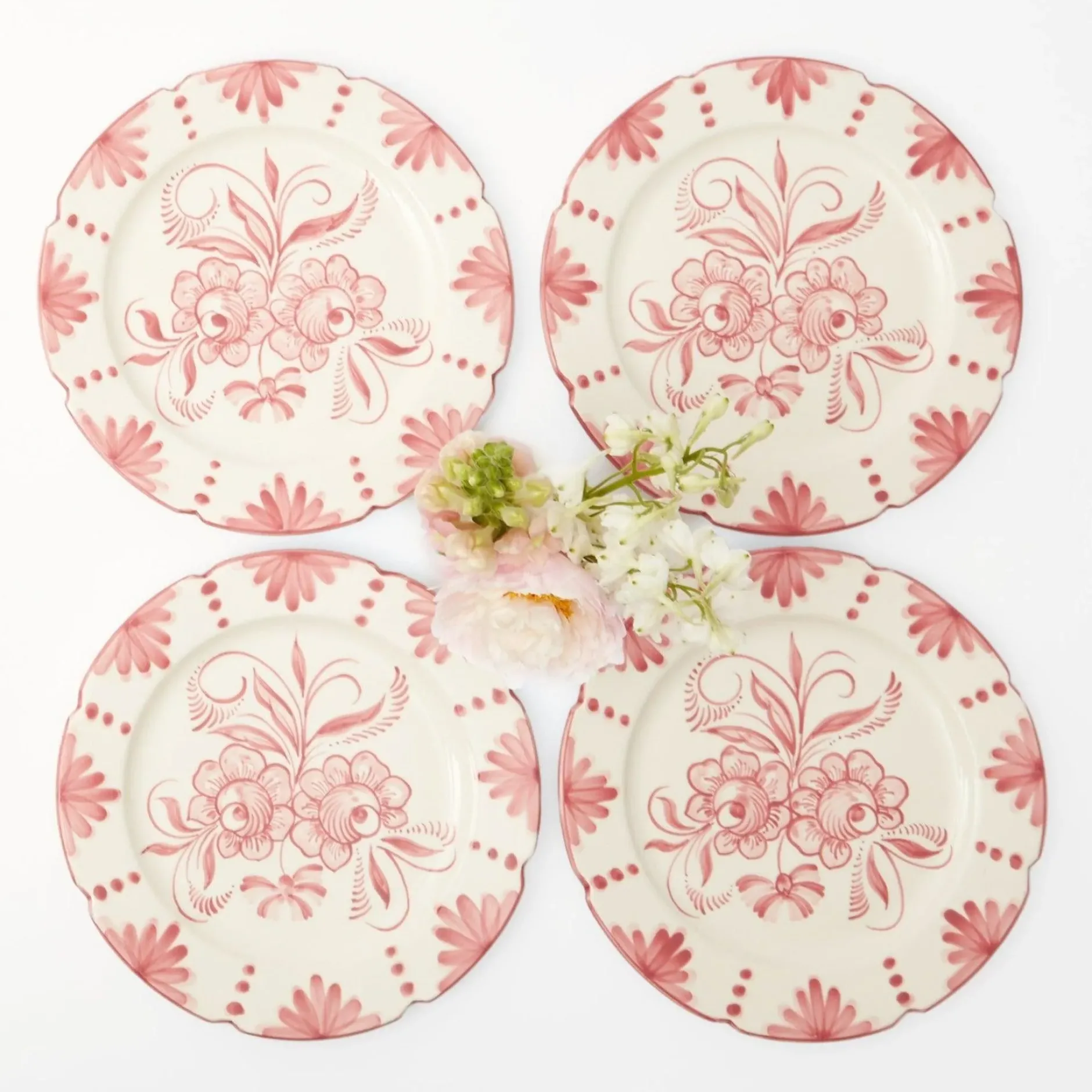 Sale Mrs. Alice Seville Pink Gardenia Dinner Plate (Set Of 4)